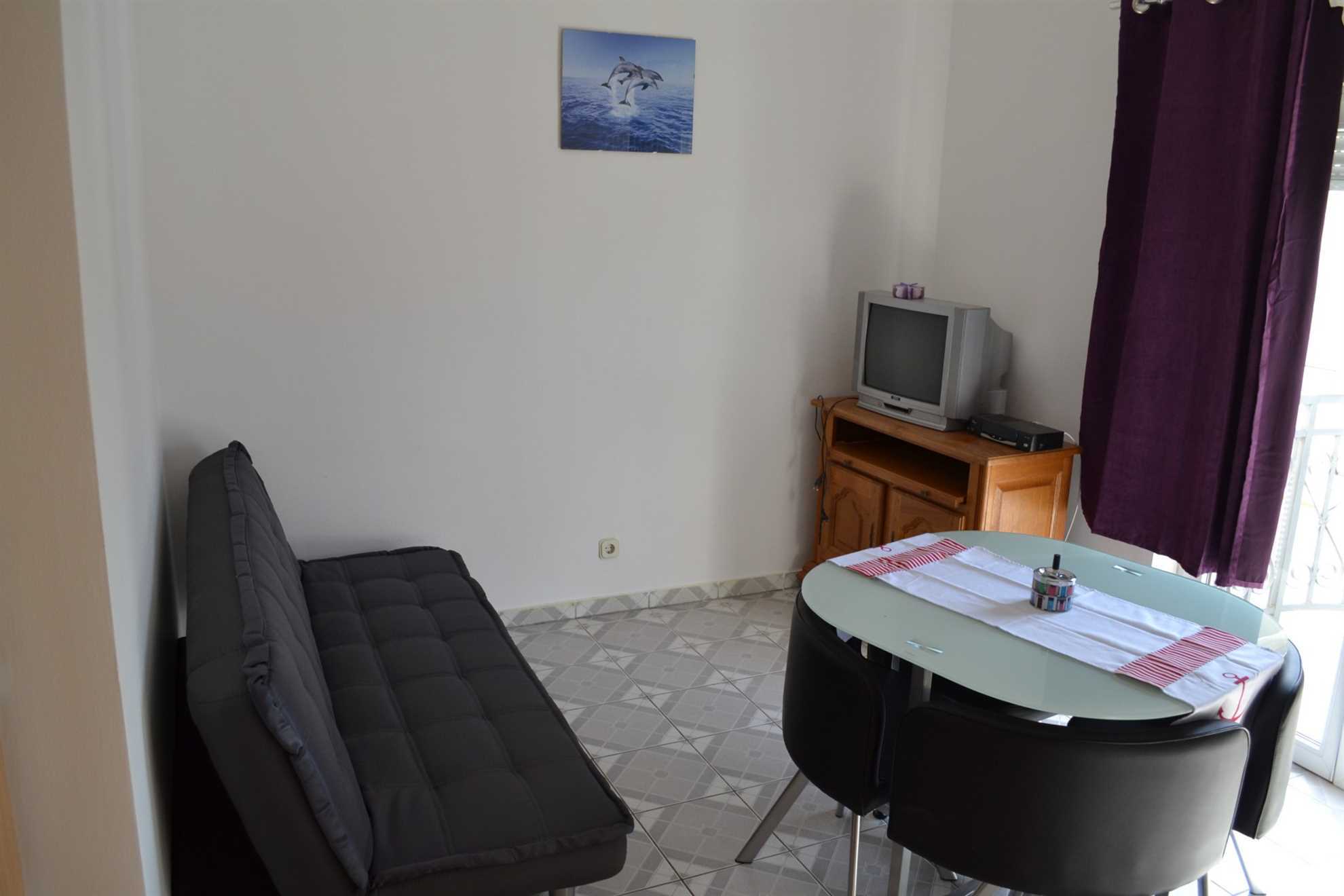 Apartmetns Mandica with balcony in Vodice