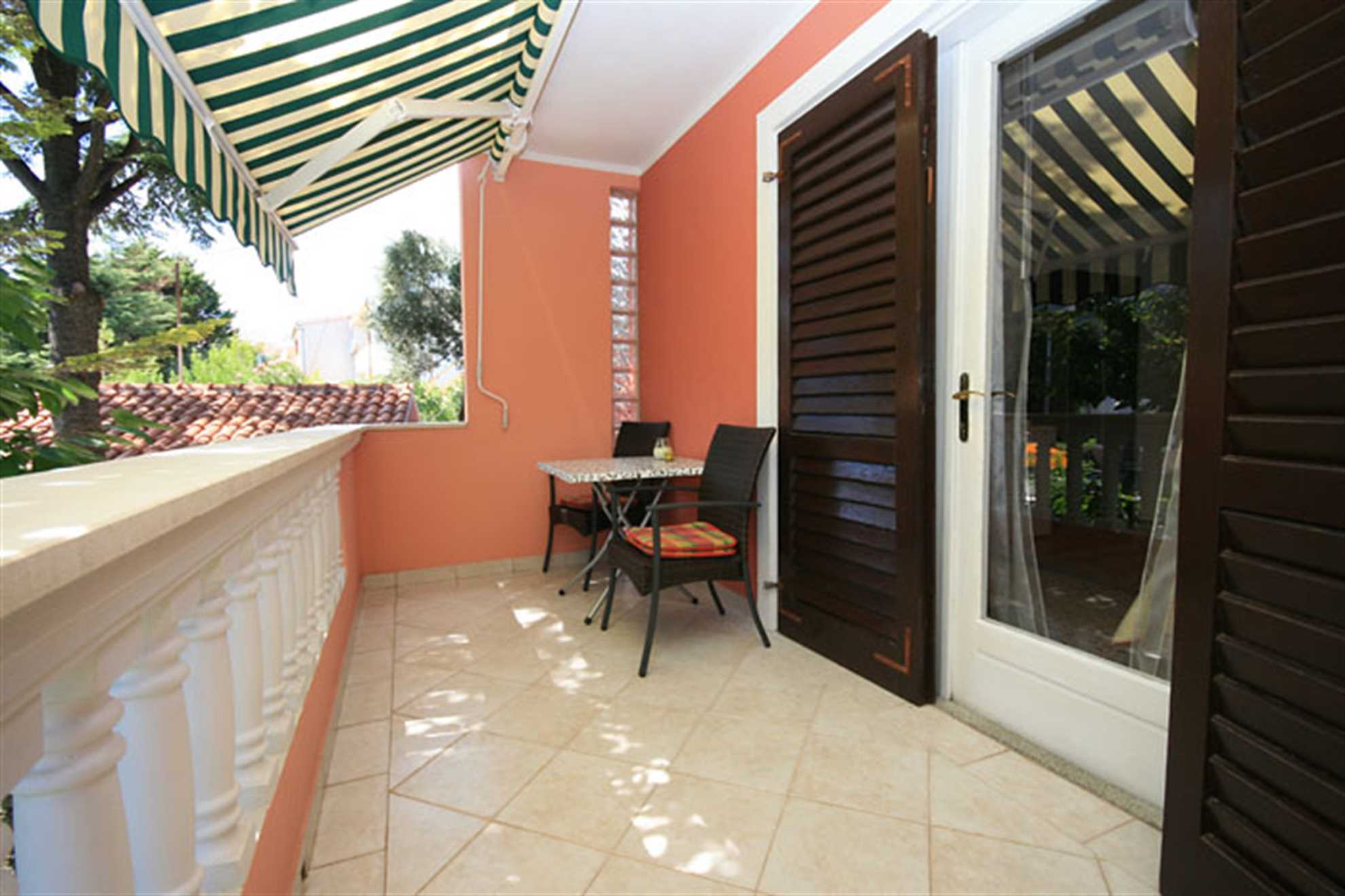 Nadica Room with private bathroom outside the room