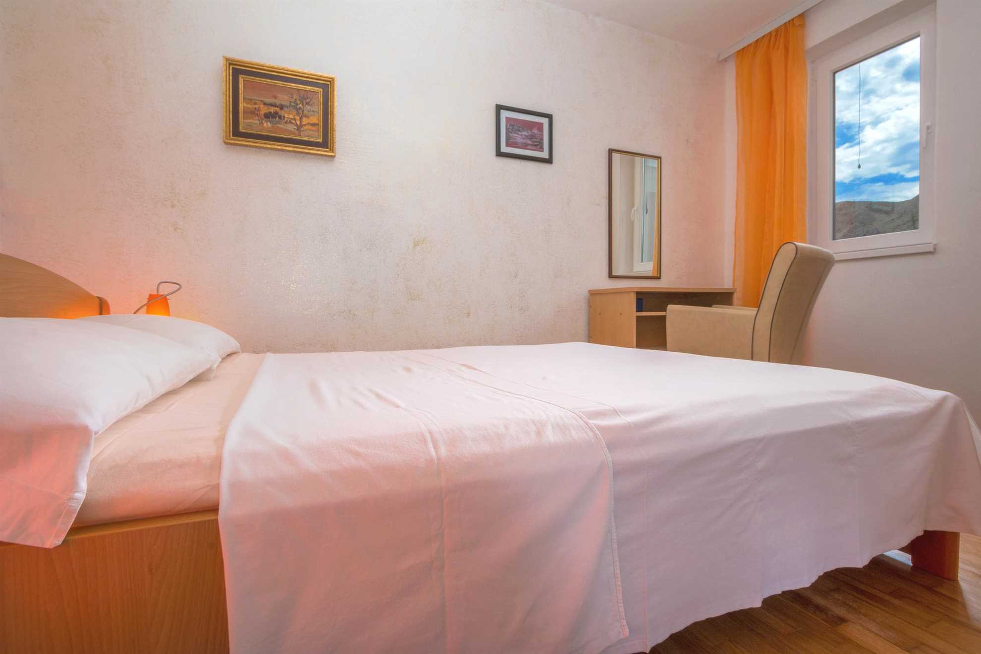 Goran - Nice apartment with balcony