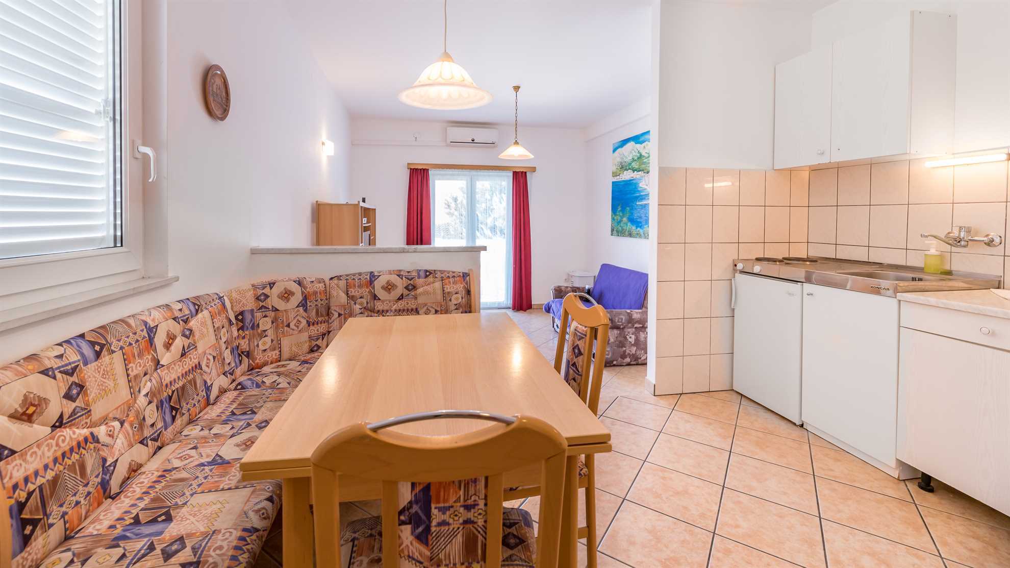 Apartment Damir on two floors with balcony and terrace