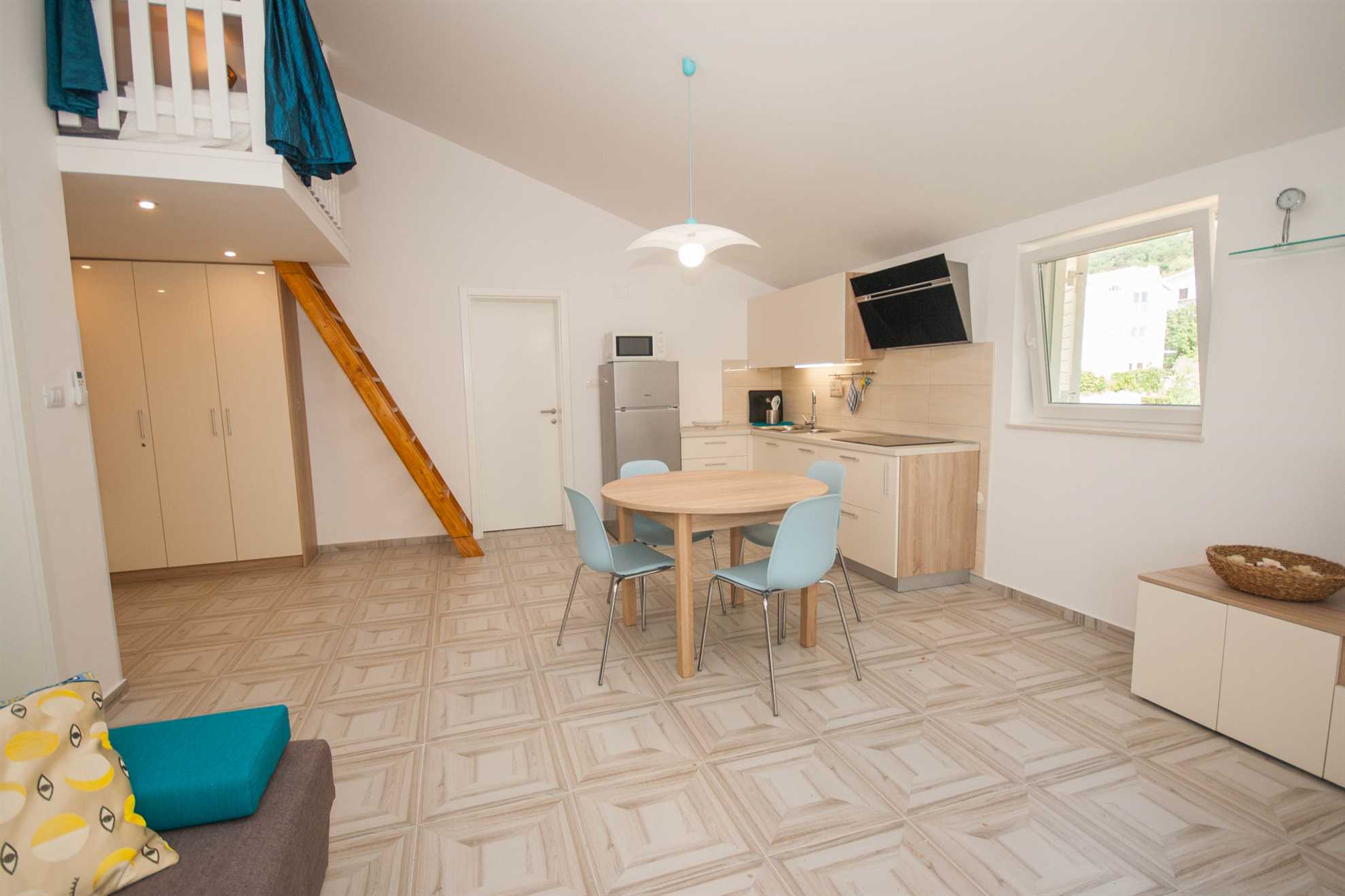 Apartment Gemma in centre of Baska