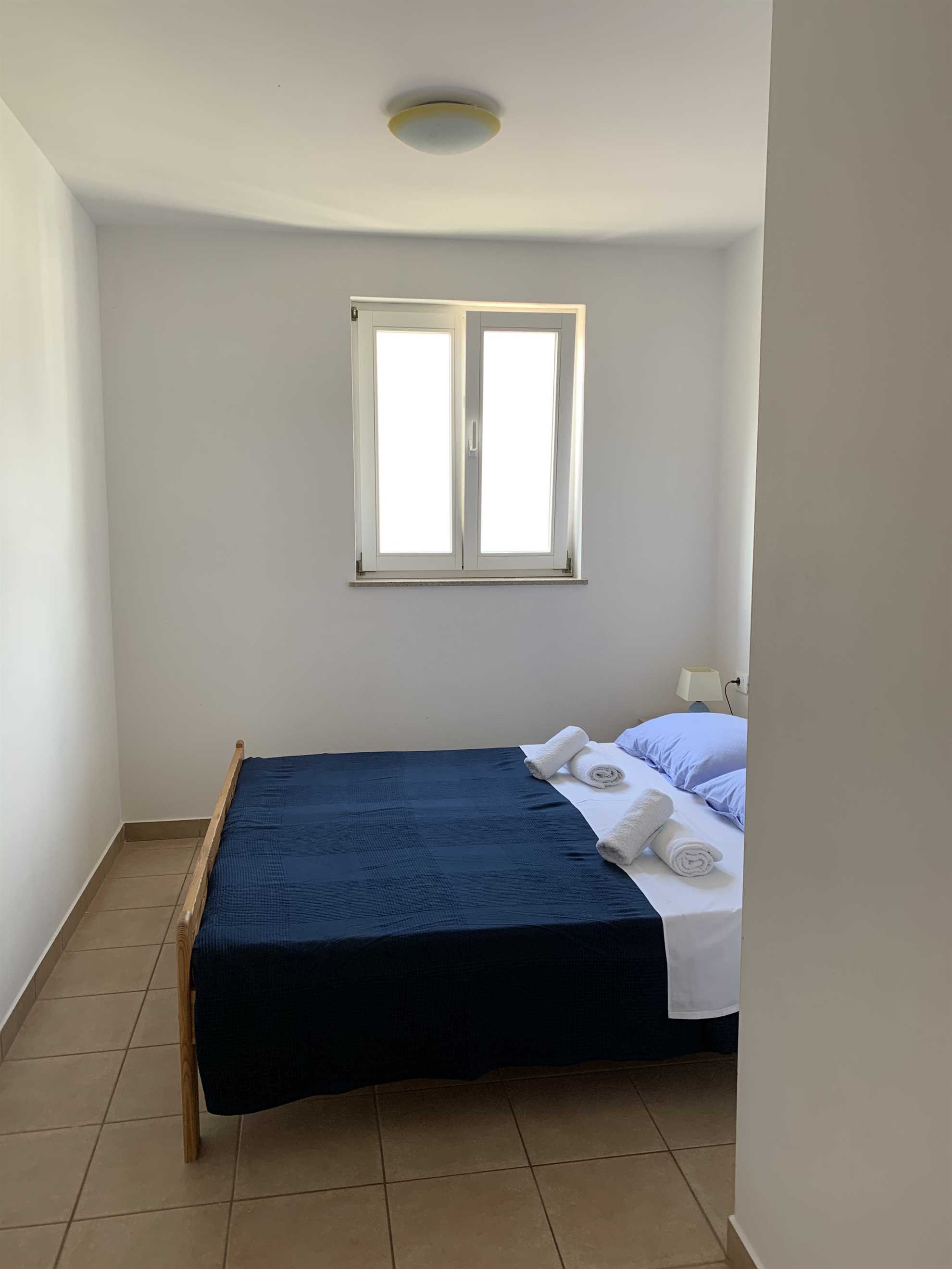 Apartment in center with sea view B1