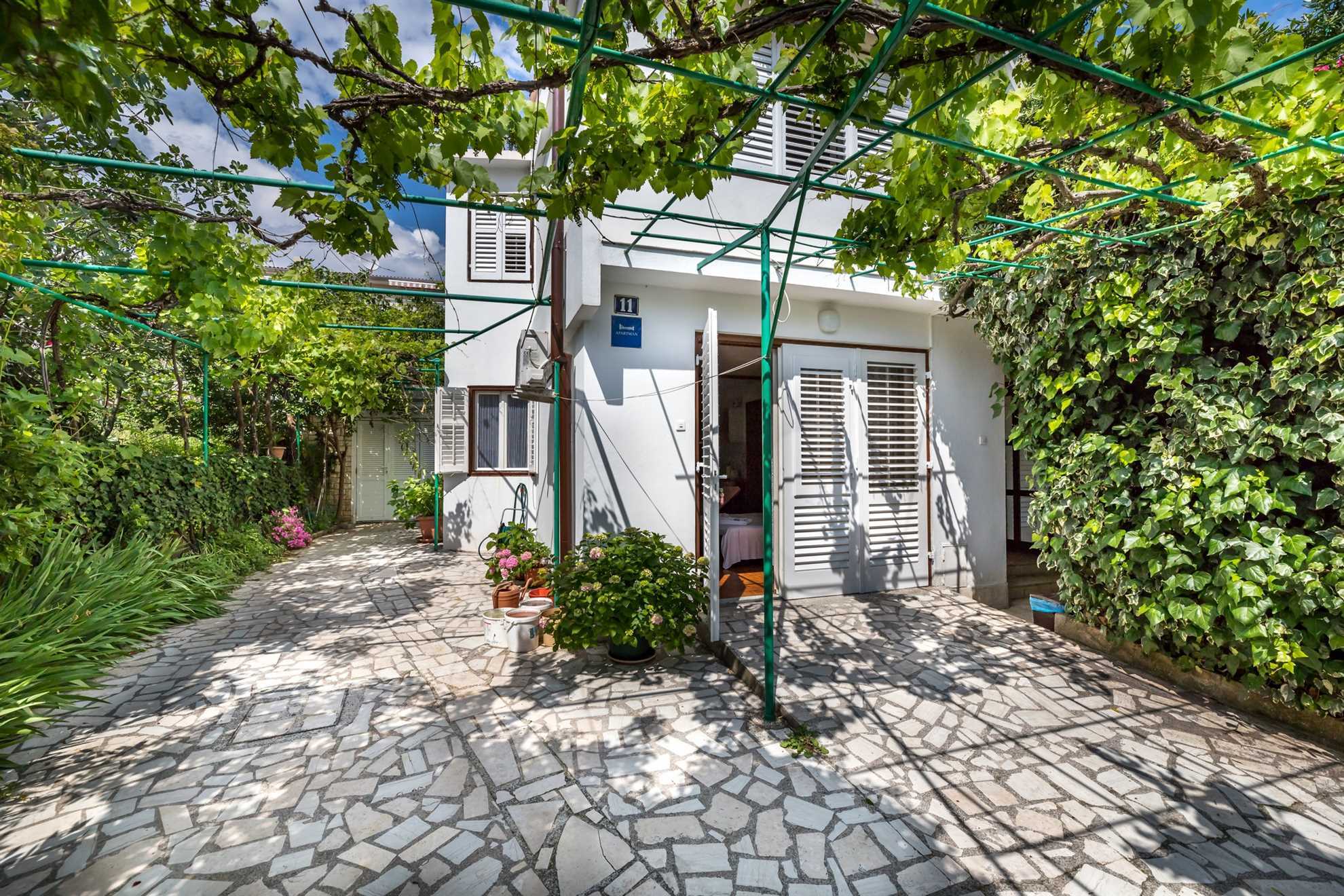 Antica – Rapska Studio: Charming stay 150m from the beach in Baška center