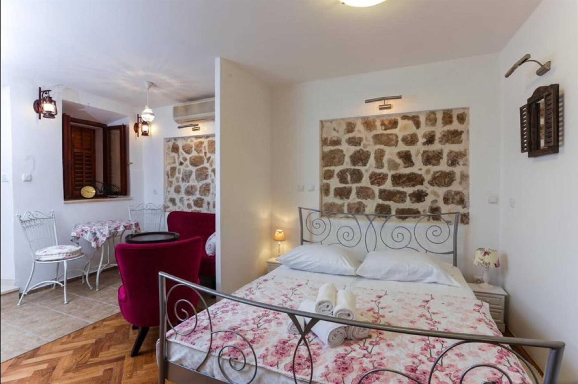 Figura apartmani 1 Studio u Starom gradu