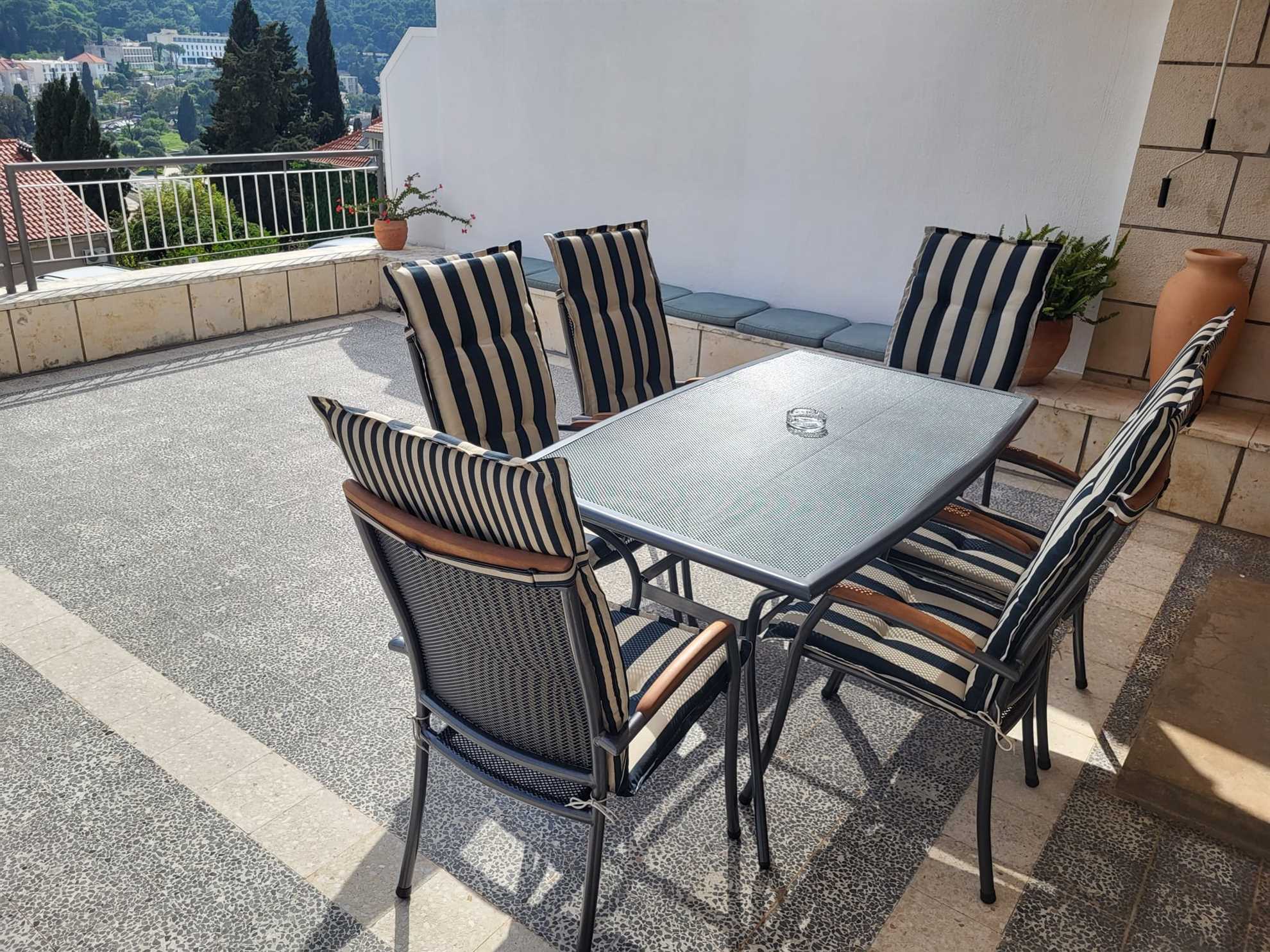 A1 KABLAR'S SUNNY SUITES 2BR apartment with terrace