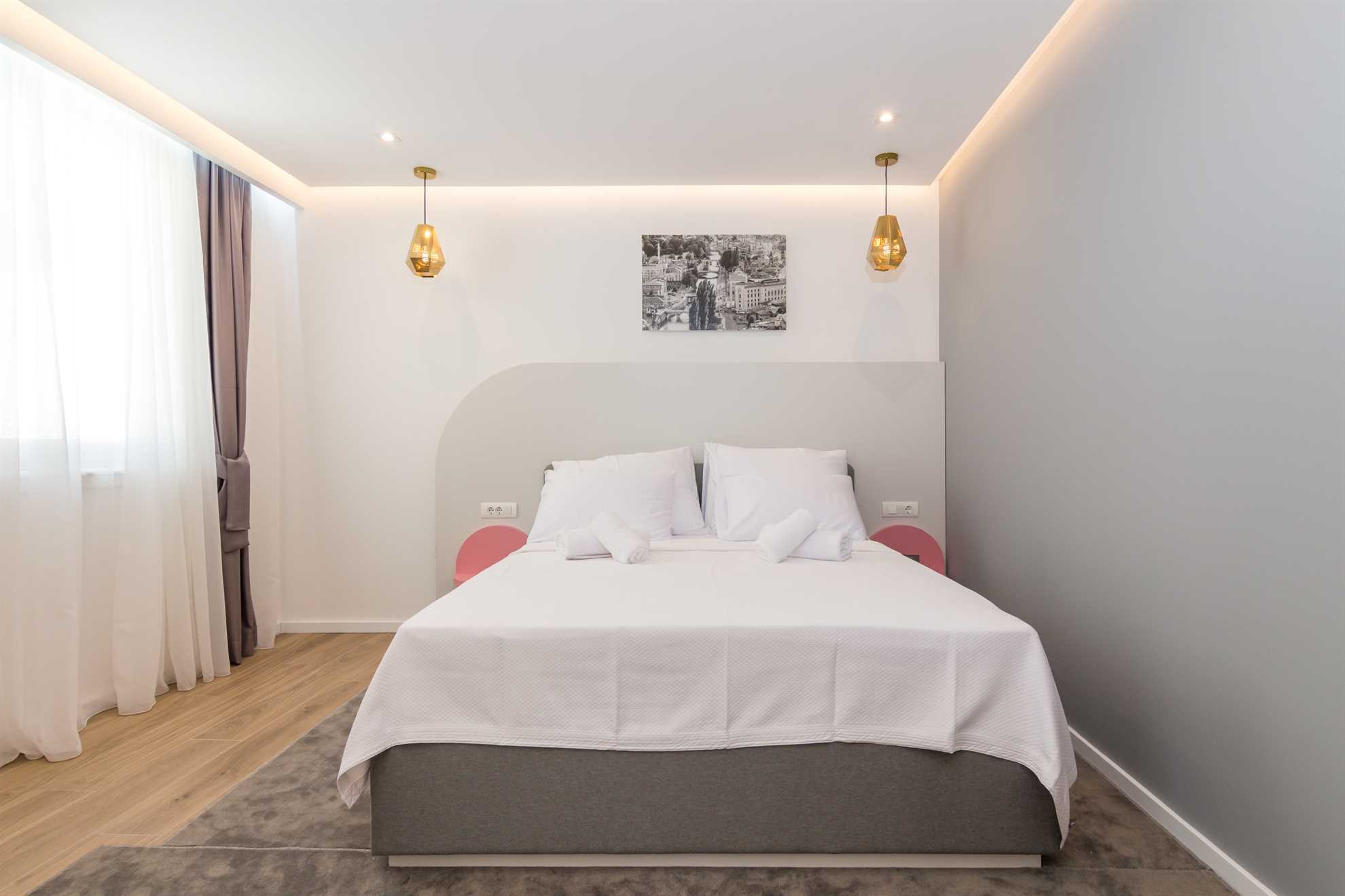 Minimalist Suite at Mayisa Apartments