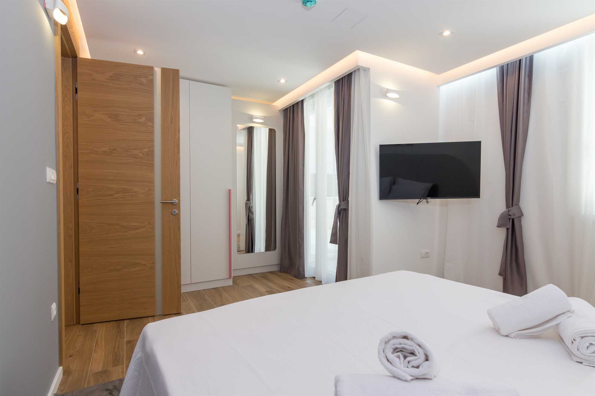 Minimalist Suite at Mayisa Apartments