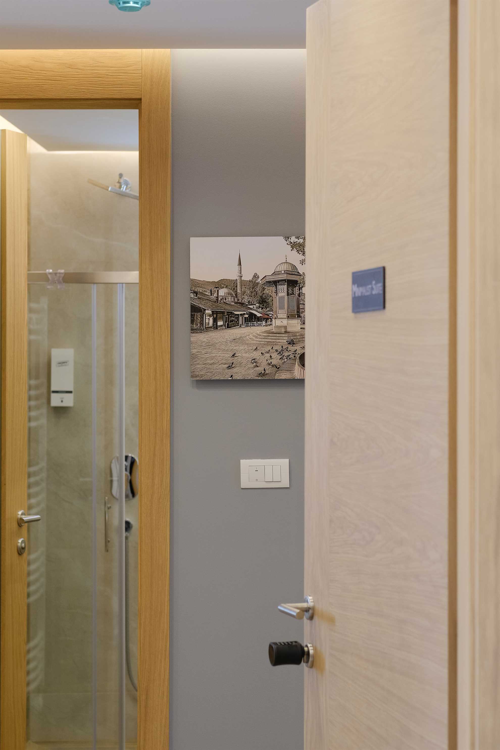 Minimalist Suite at Mayisa Apartments
