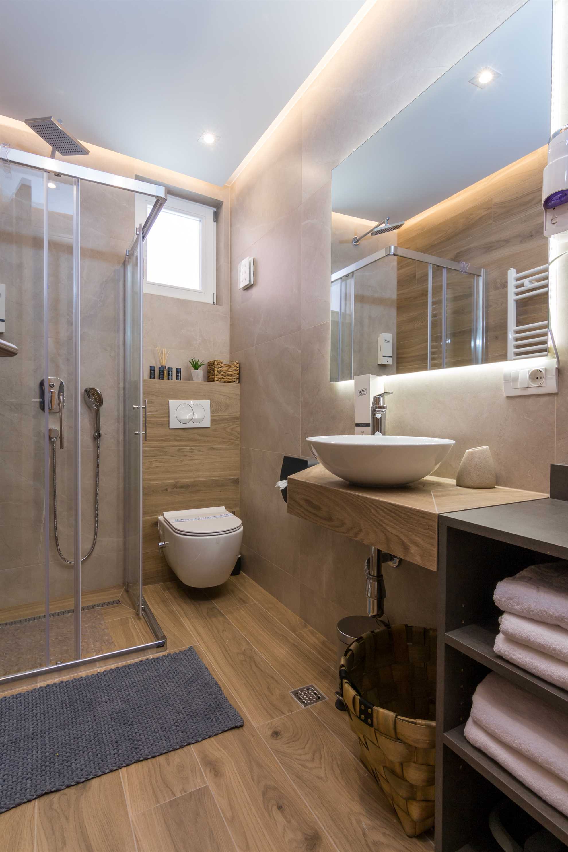 Minimalist Suite at Mayisa Apartments