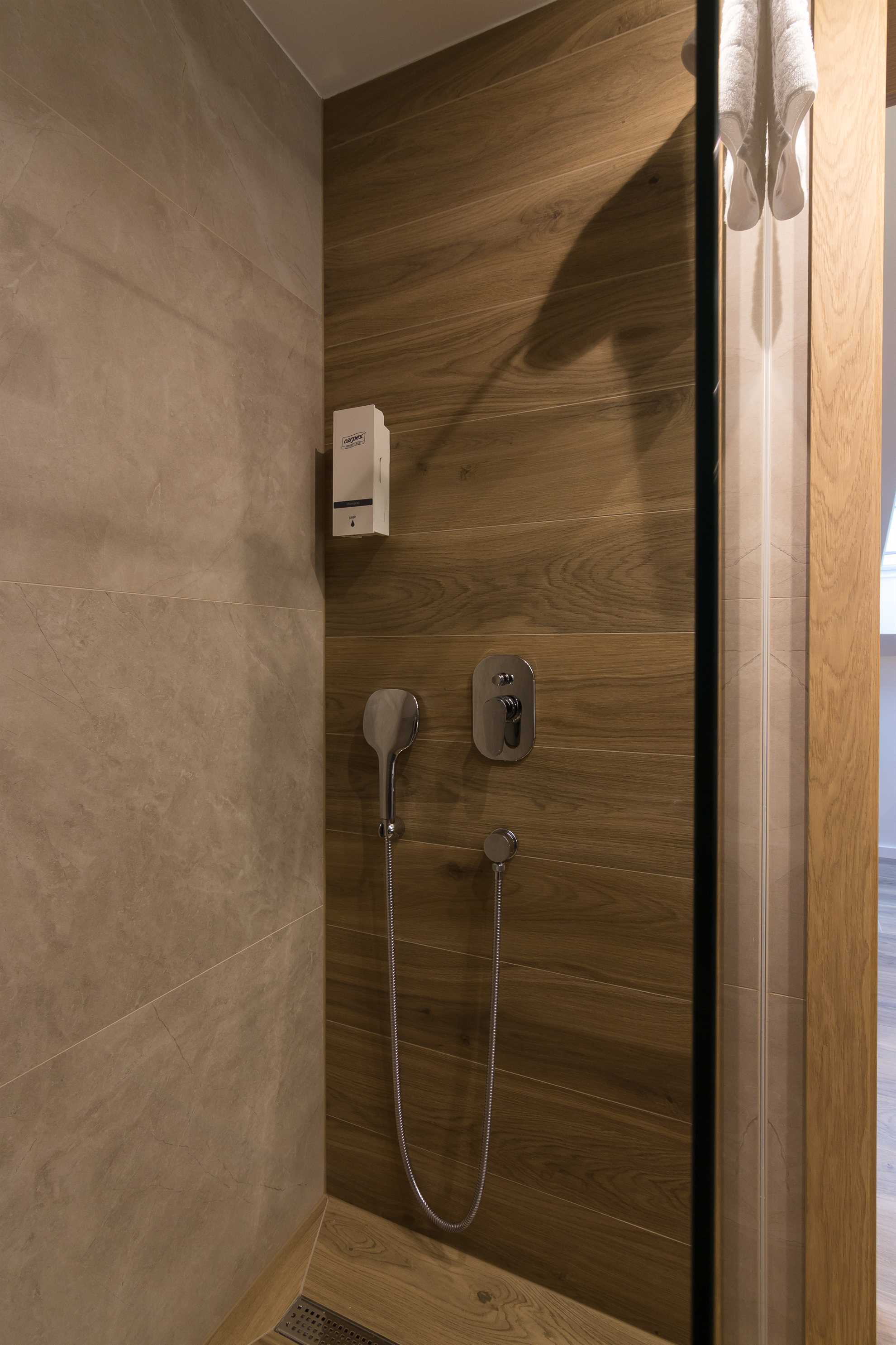 Cozy Suite at Mayisa Apartments