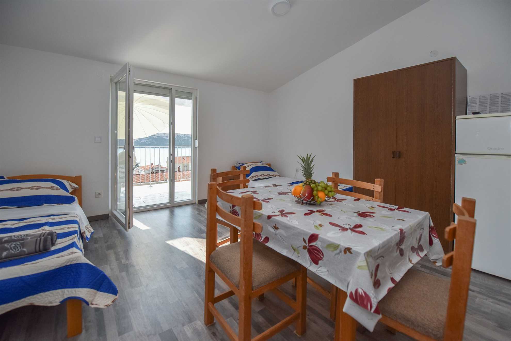 VALAPARTMANI  Stara Novalja, Otok Pag