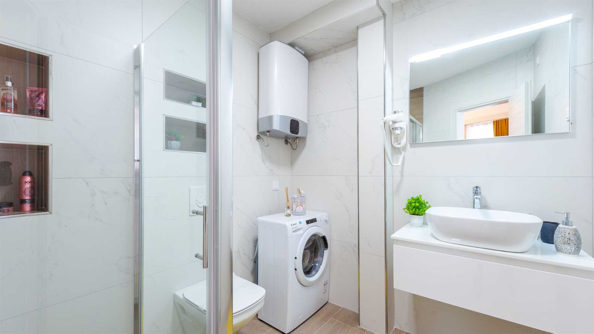 Nia Superior | Two-Bedroom