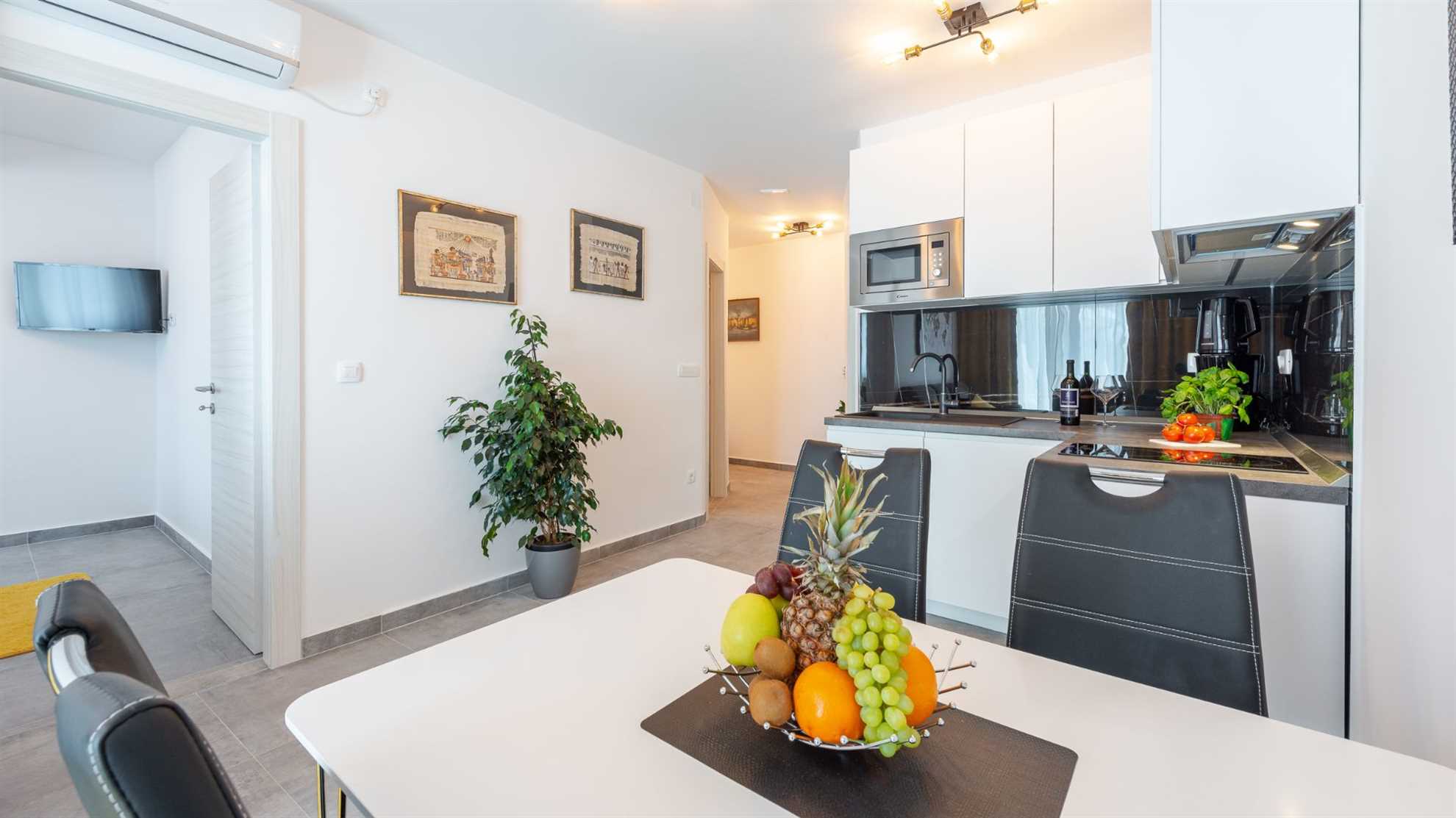 Nia Superior | Two-Bedroom