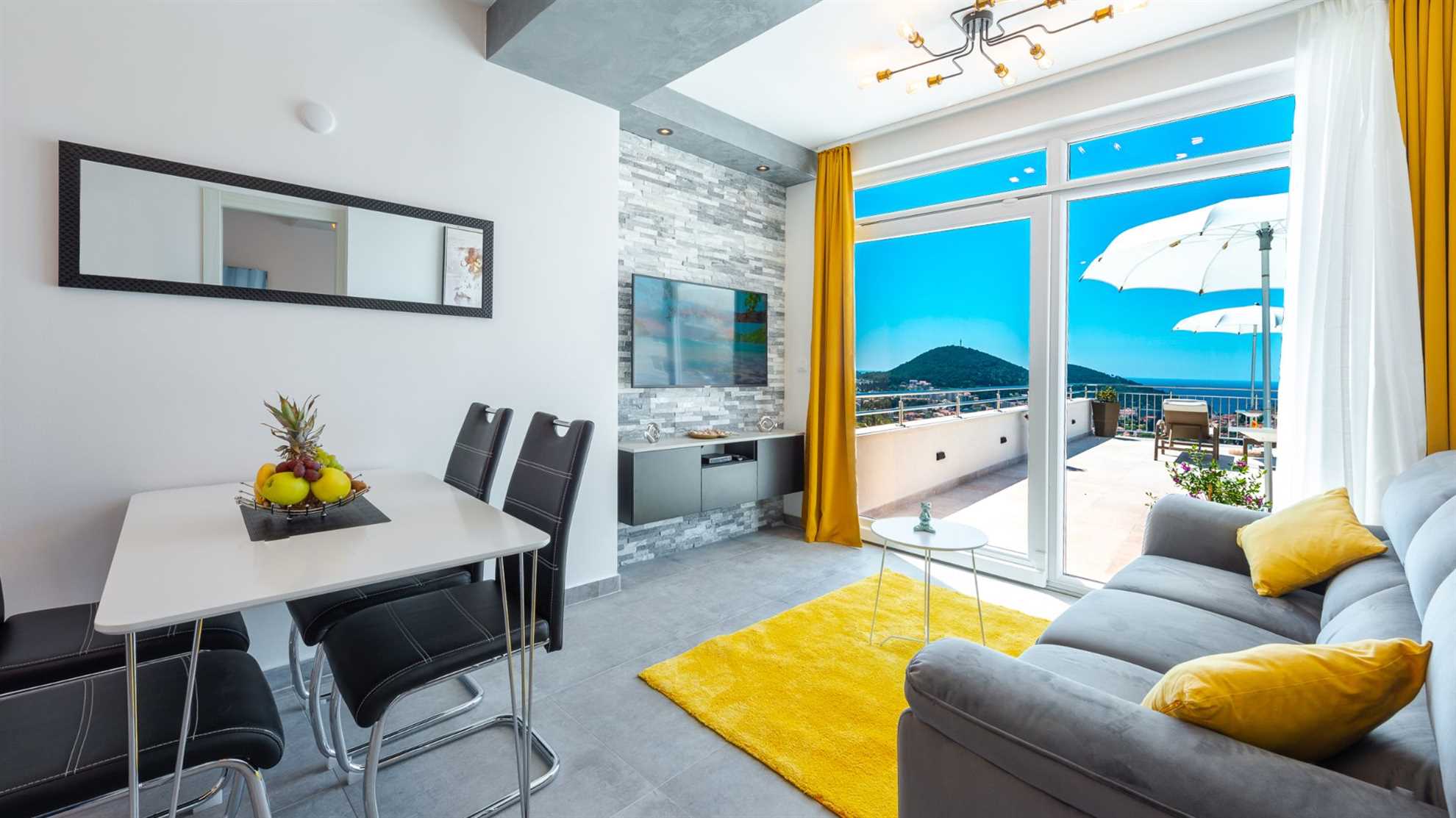 Nia Superior | Two-Bedroom