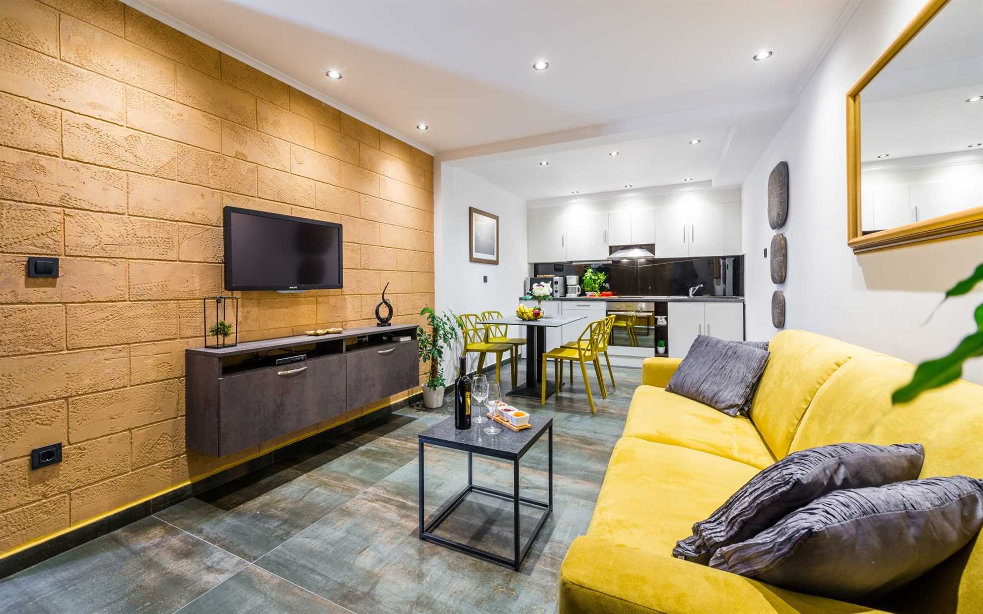 Nia Elegance | Sea View