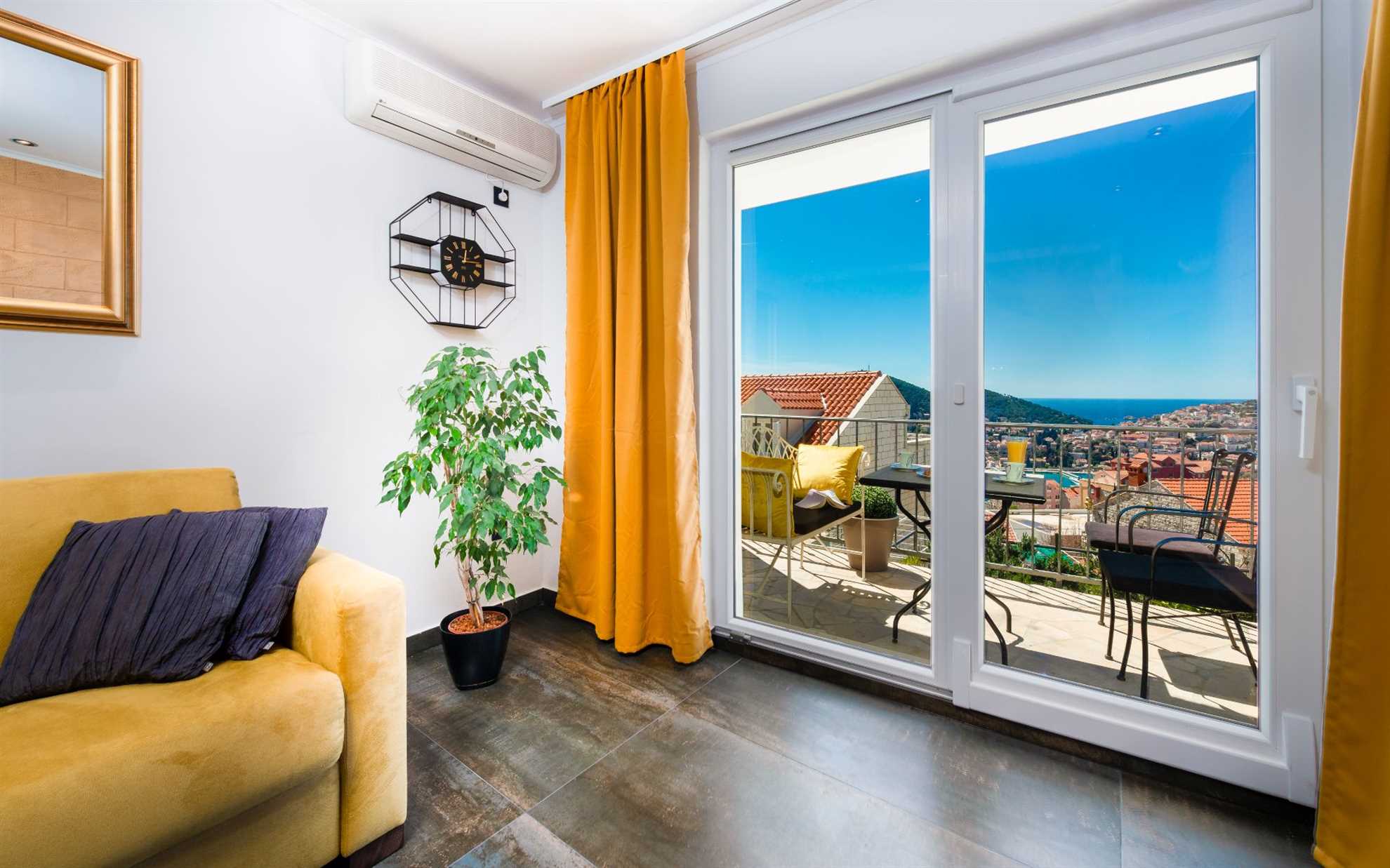 Nia Elegance | Sea View