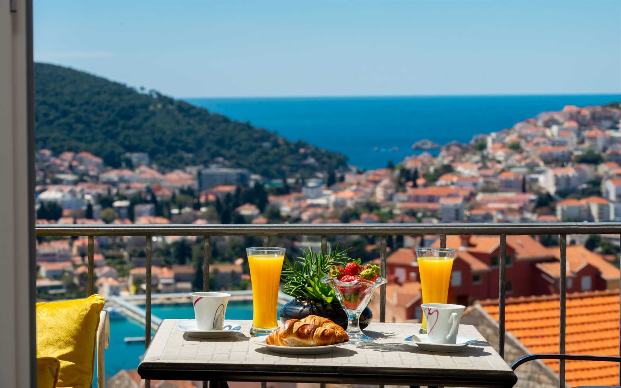 Nia Elegance | Sea View