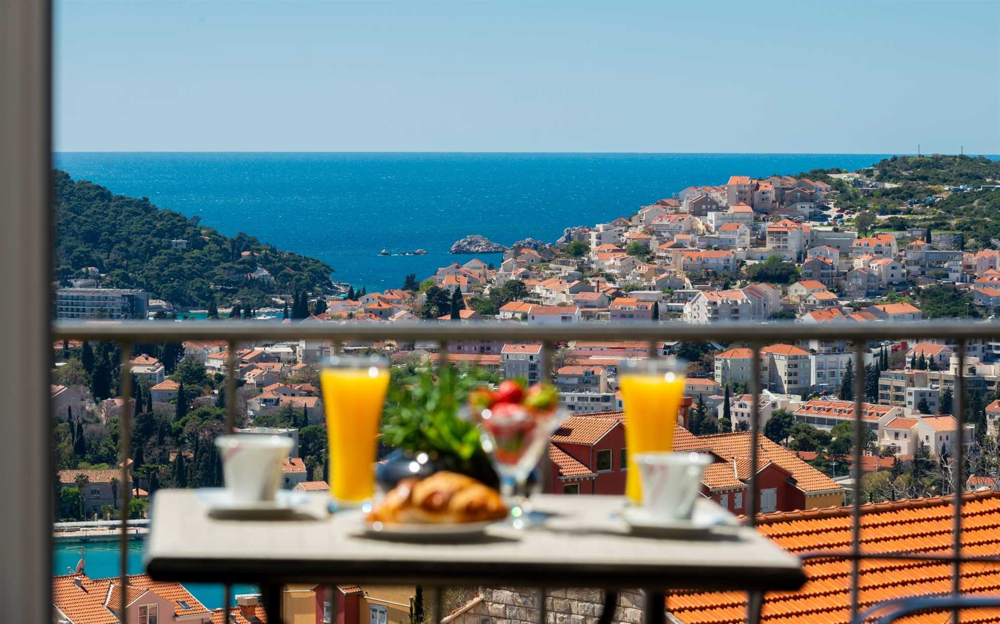 Nia Elegance | Sea View
