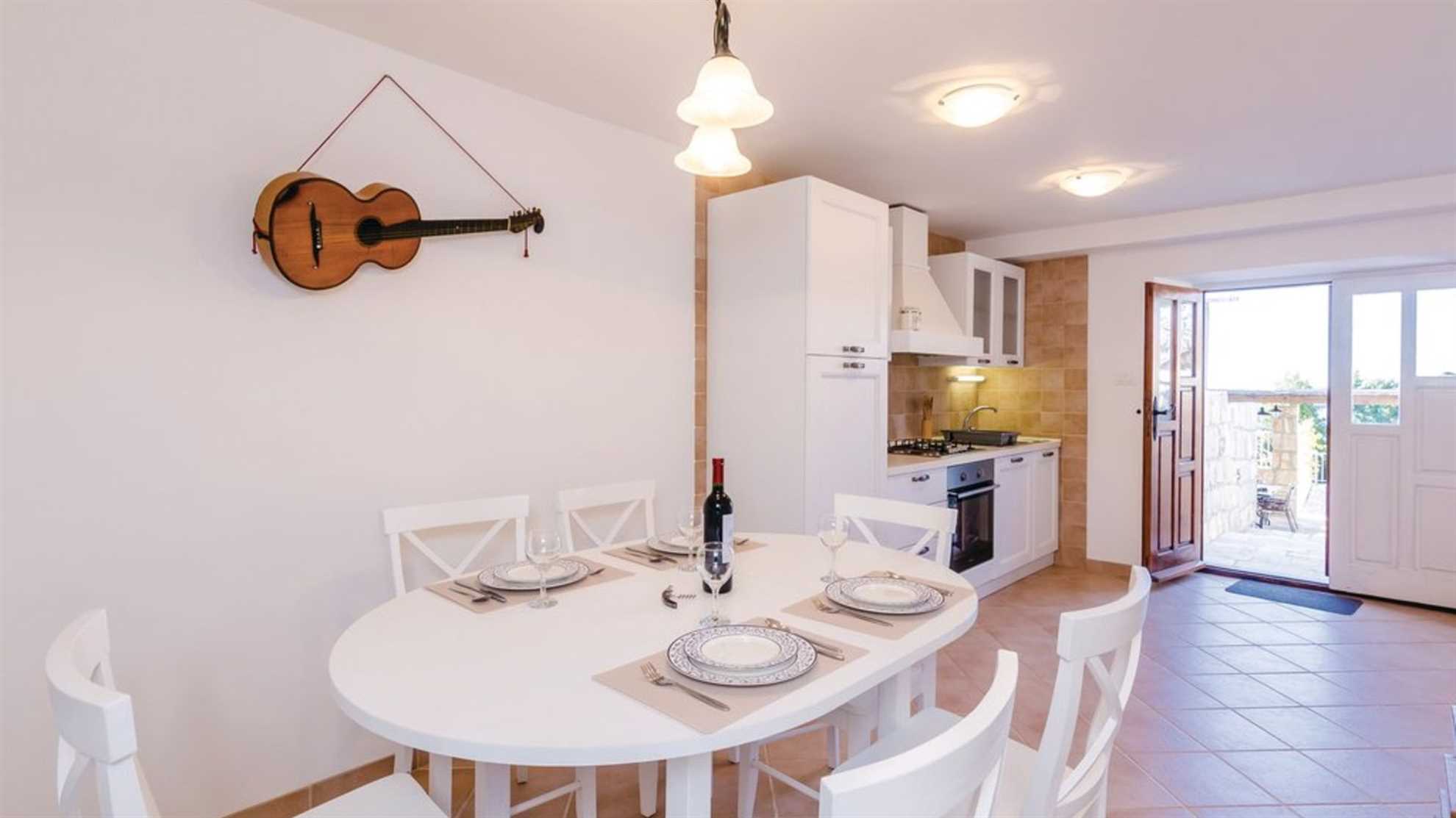 Villa Maestral | Brsecine Village