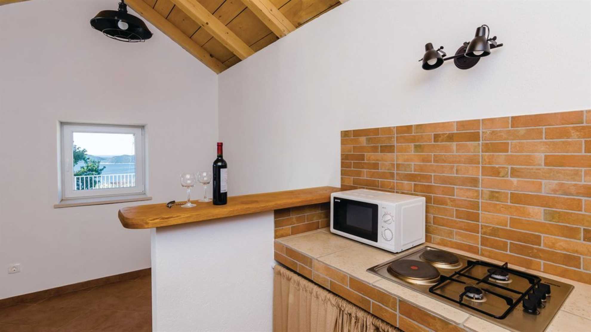 Villa Maestral | Brsecine Village