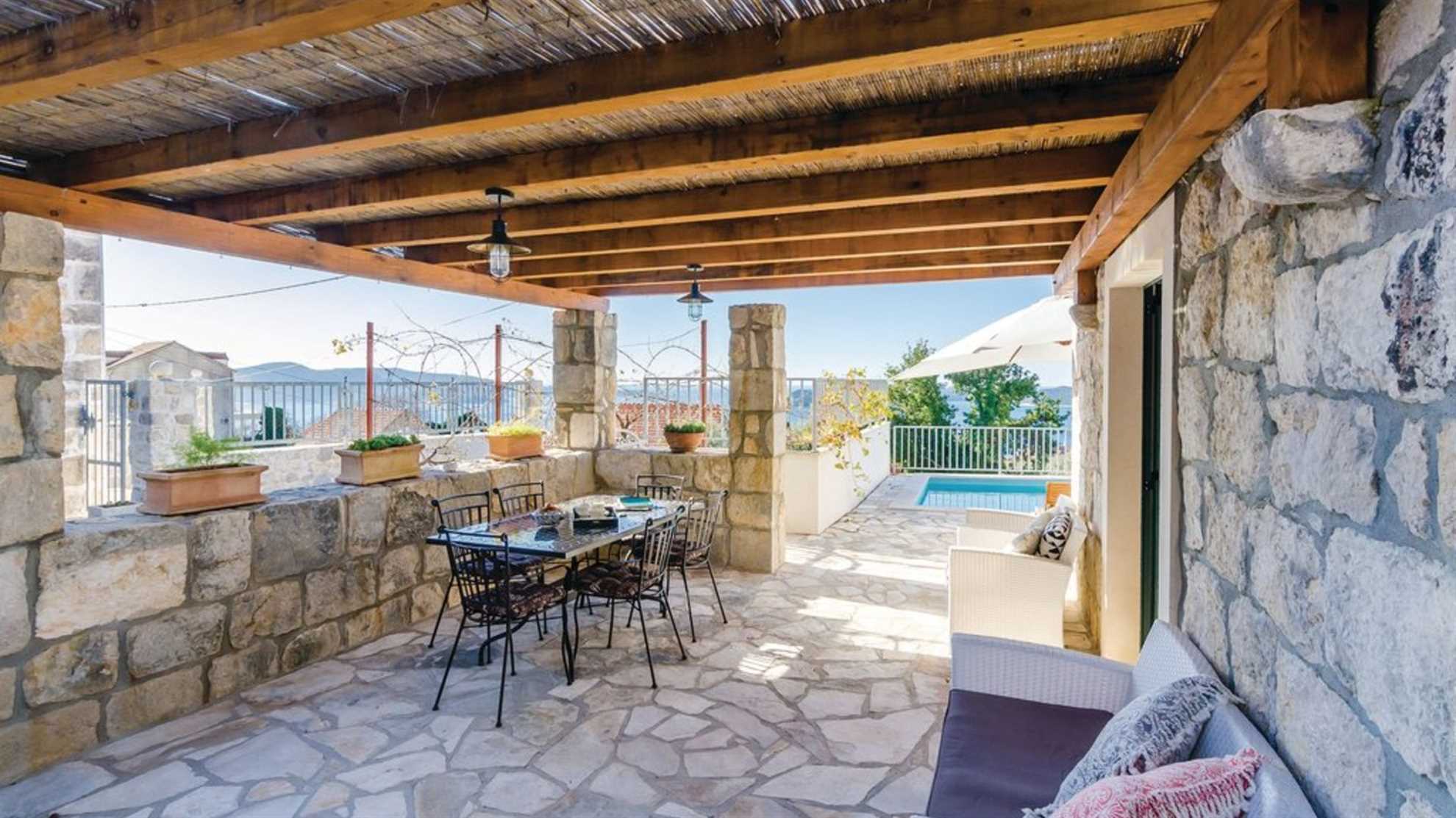 Villa Maestral | Brsecine Village