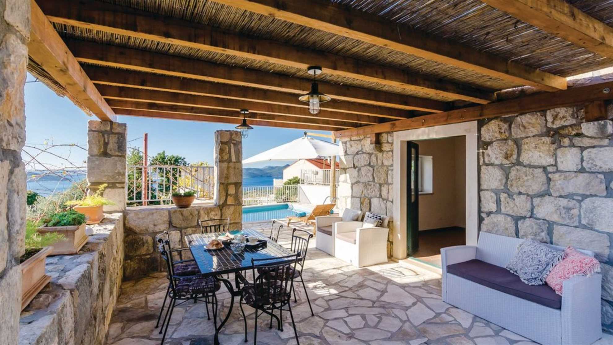 Villa Maestral | Brsecine Village