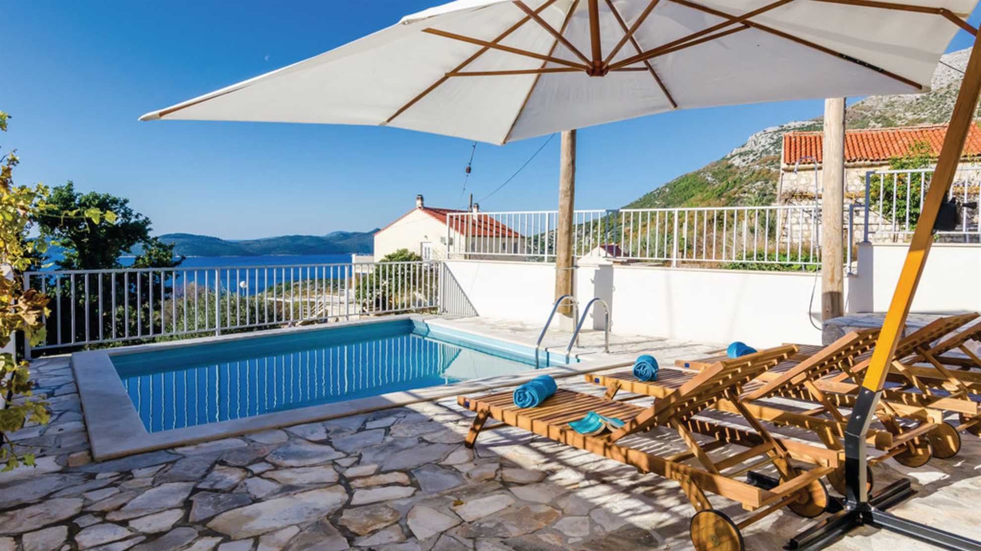 Villa Maestral | Brsecine Village