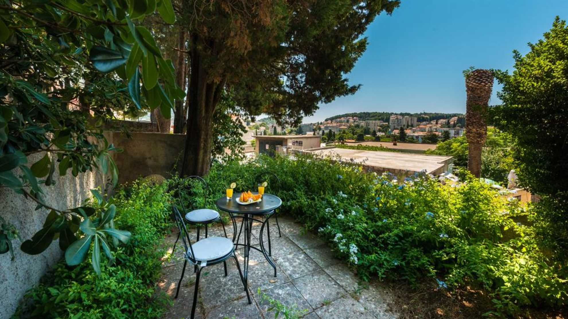 Studio Lapad | Parking