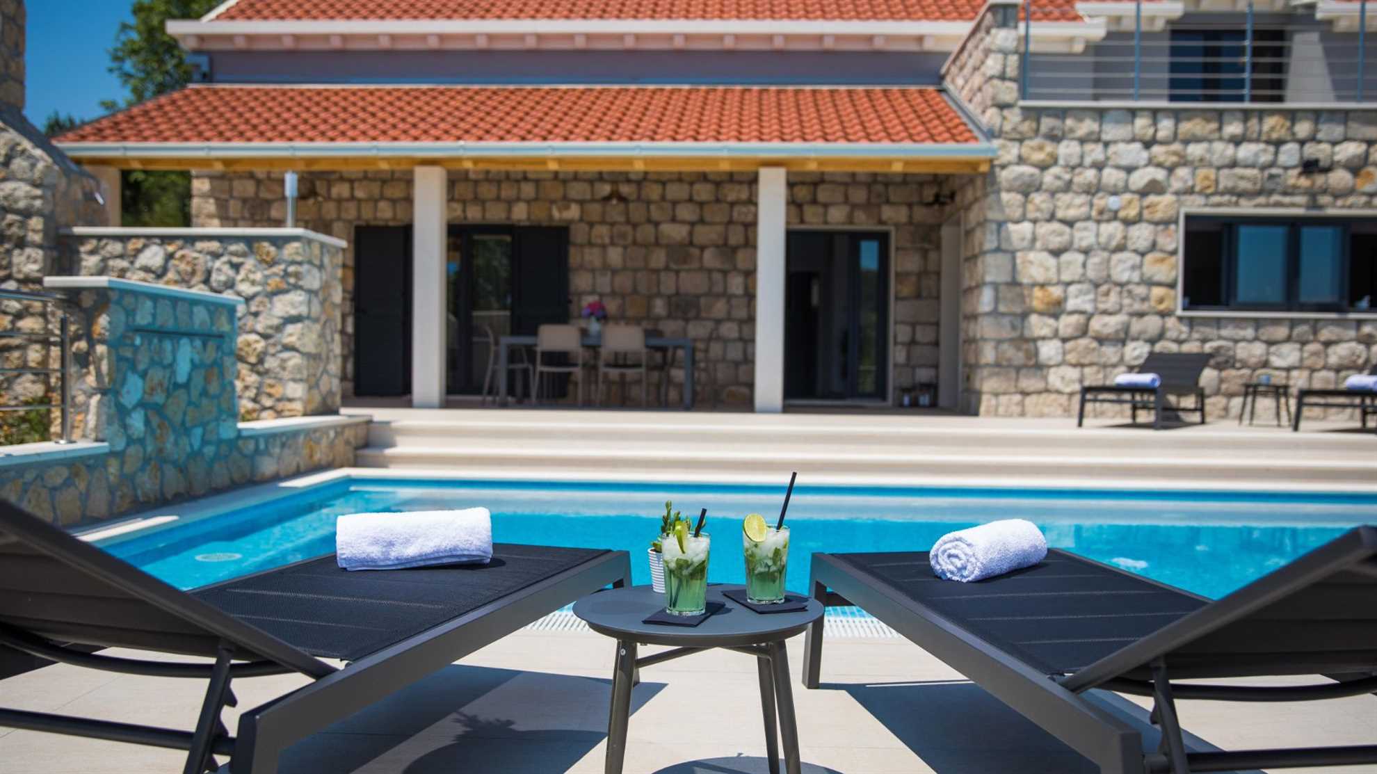 Villa Madrevita I Zaton Bay