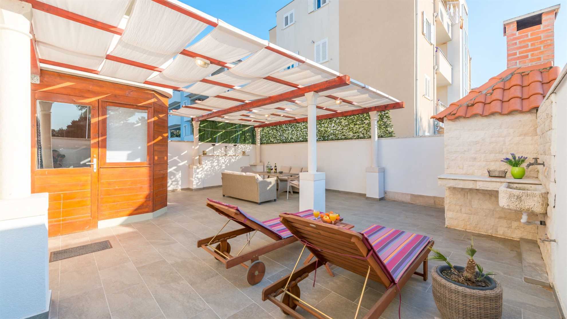 Apartment Nika | Parking