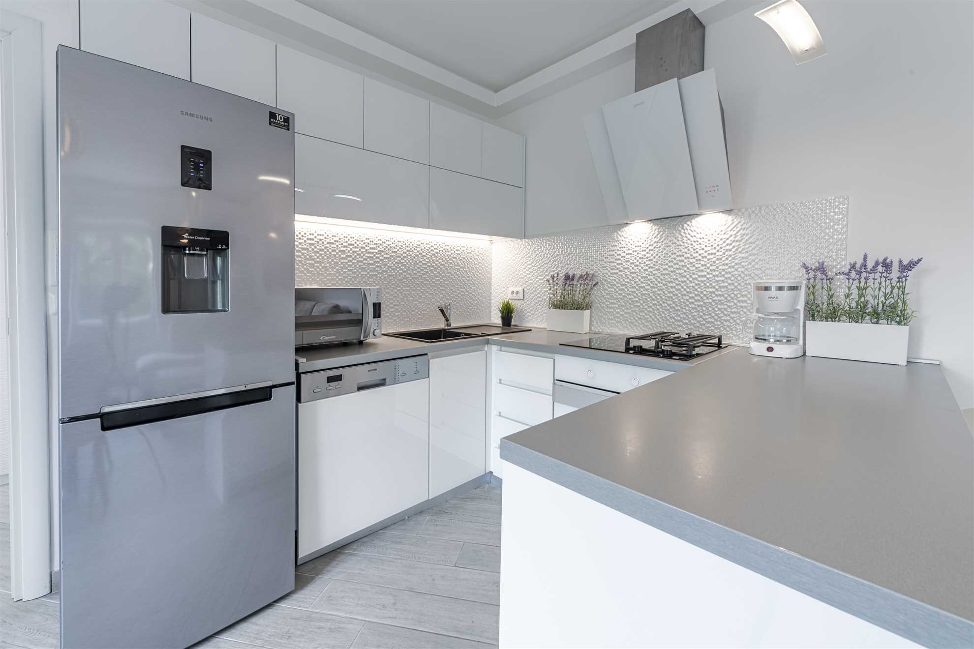 Sunset Premium Residence 4