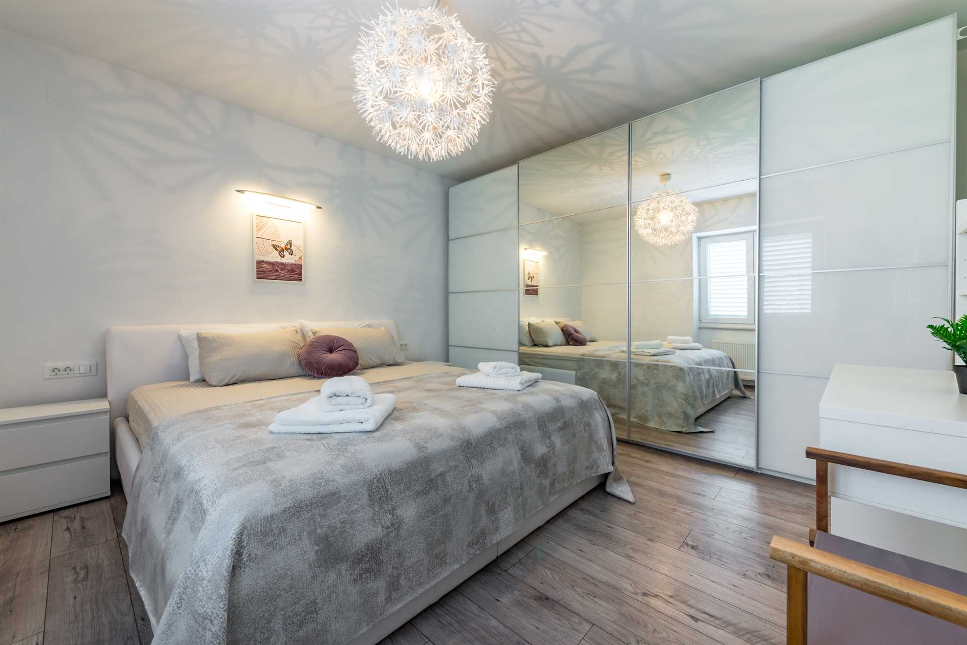 Sunset Premium Residence 4
