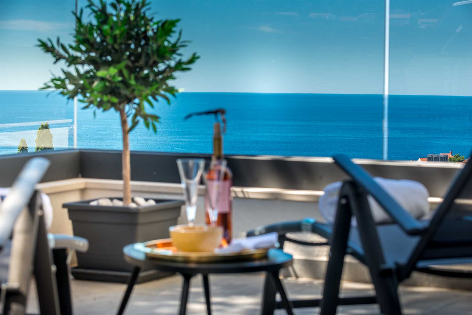 Deluxe Marangun | SeaView