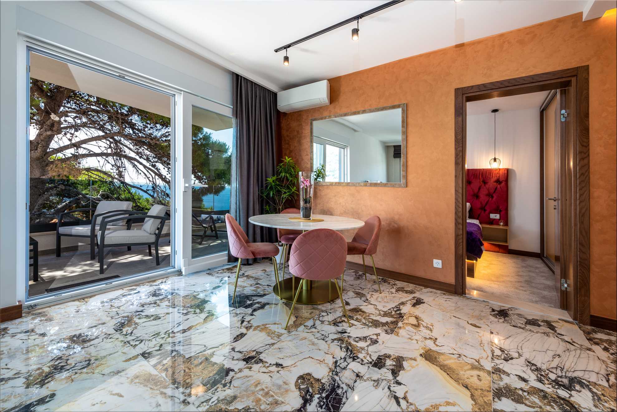 Deluxe Marangun | SeaView