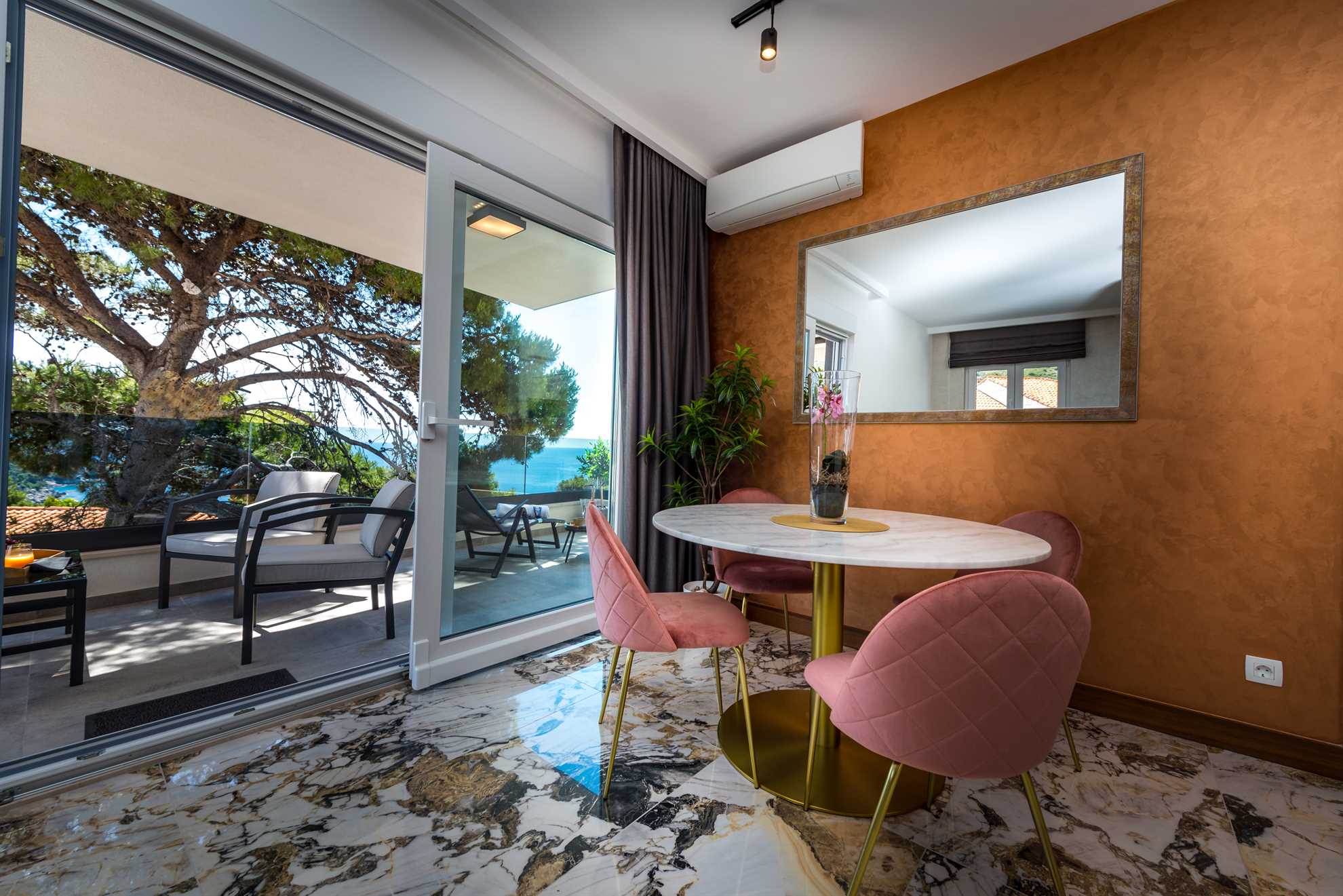Deluxe Marangun | SeaView