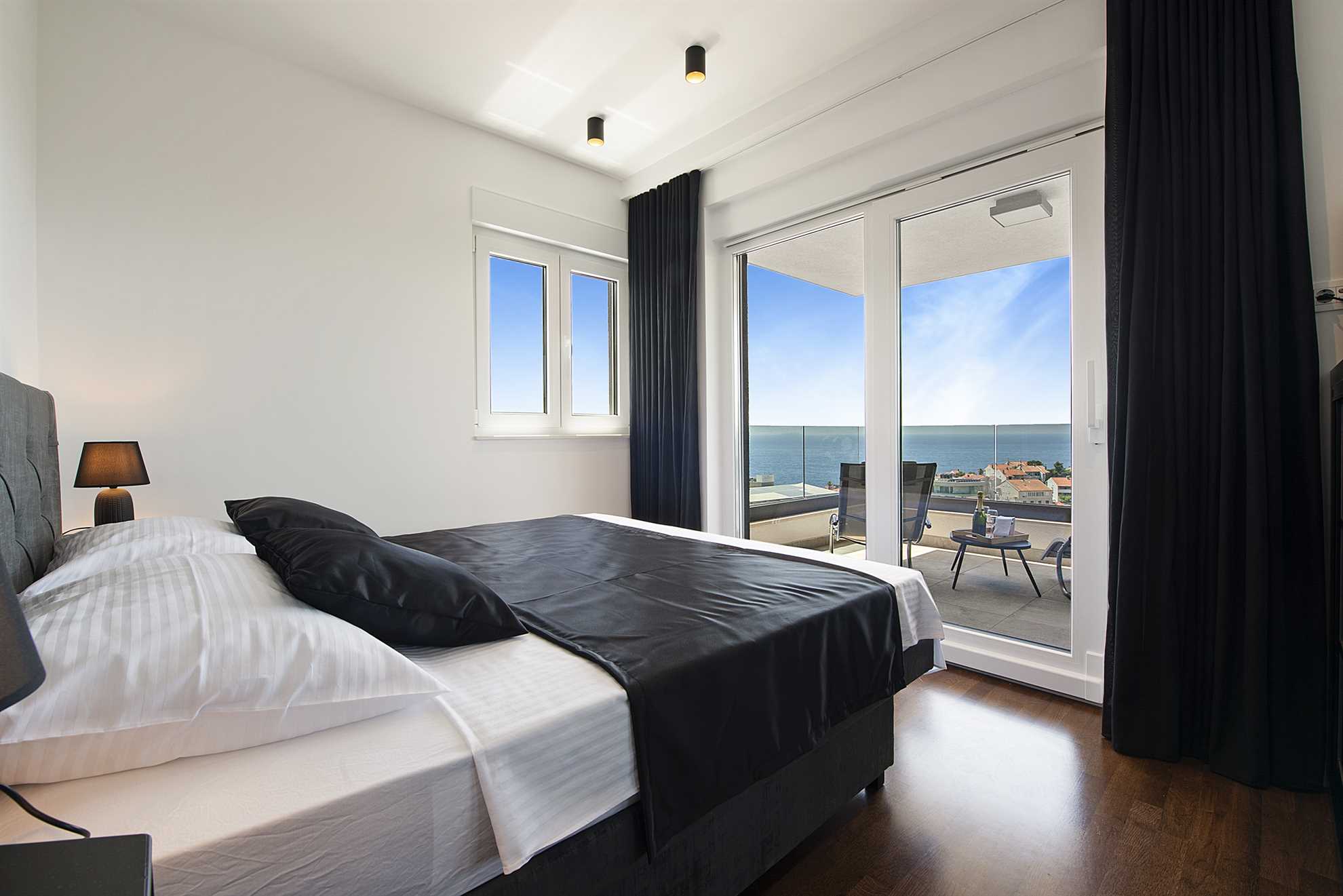 Superior Marangun | SeaView