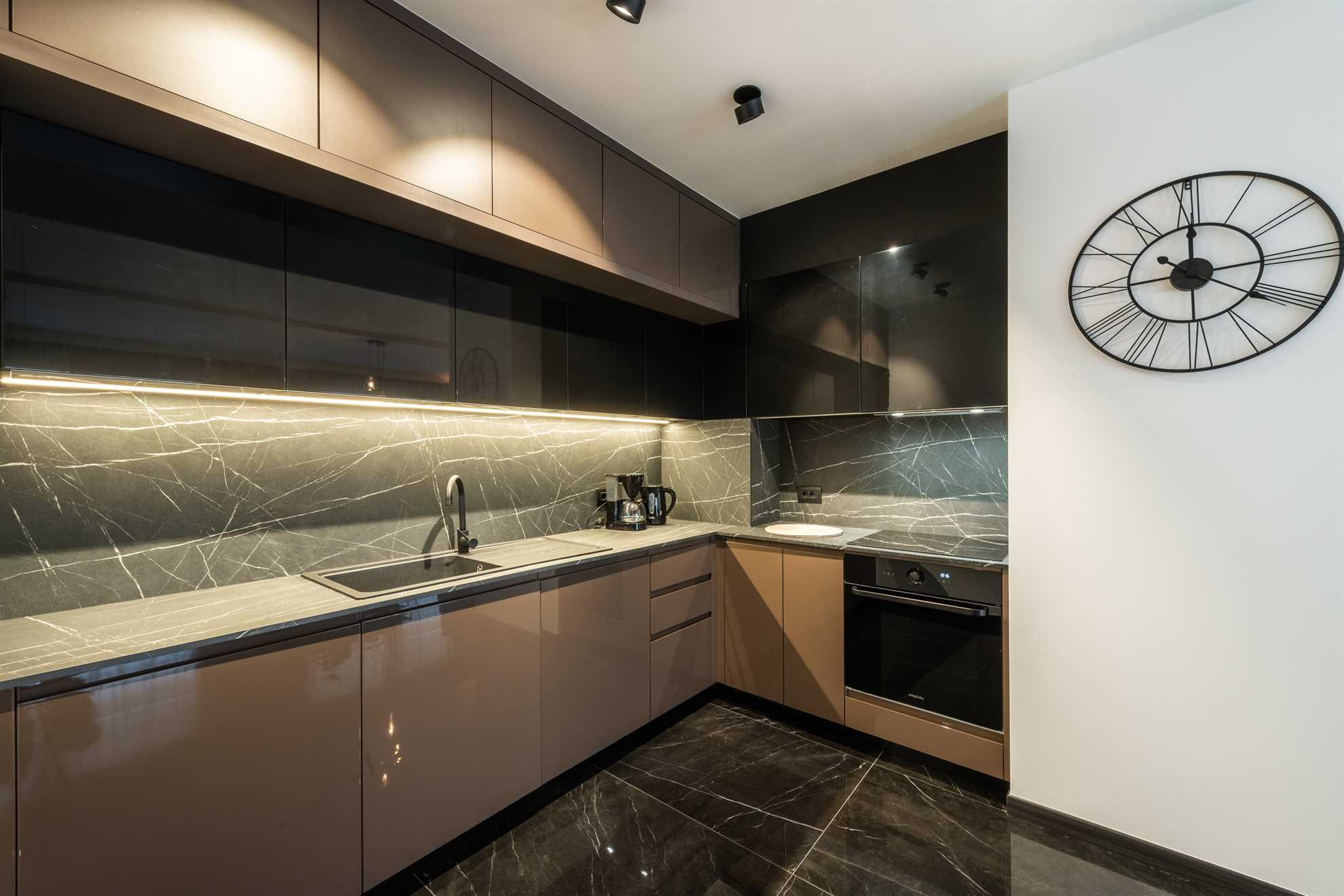 Superior Marangun | SeaView