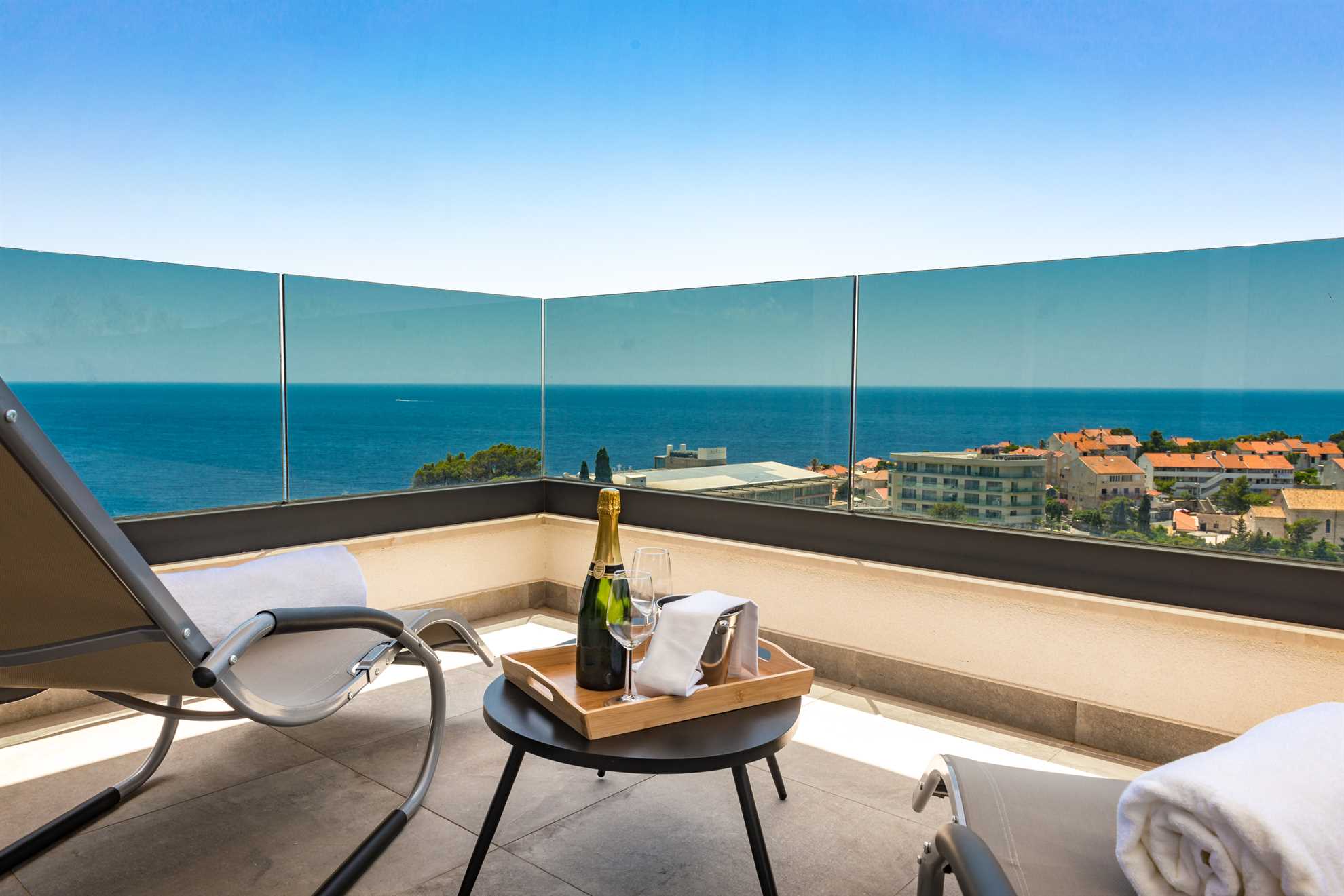 Superior Marangun | SeaView