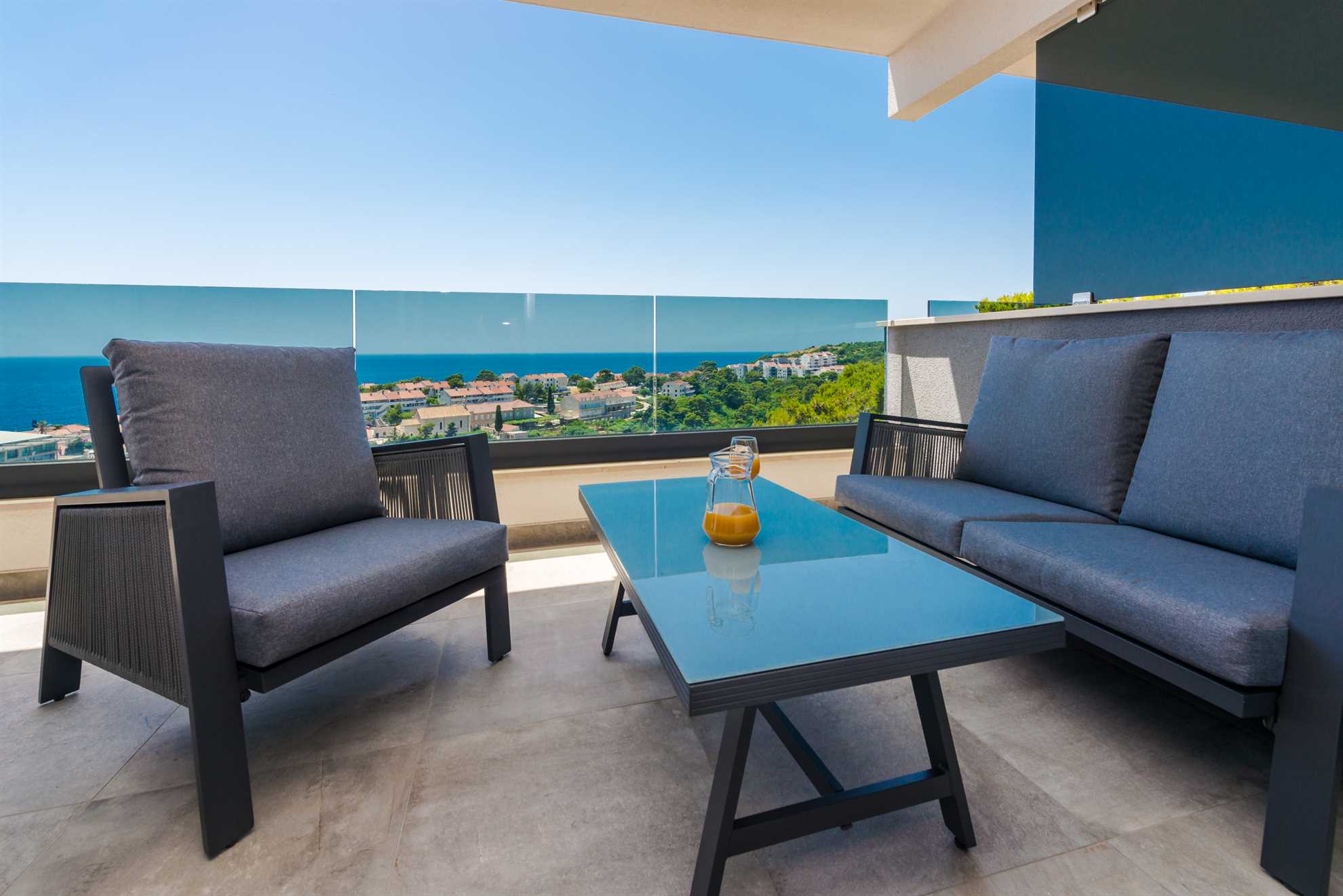 Superior Marangun | SeaView