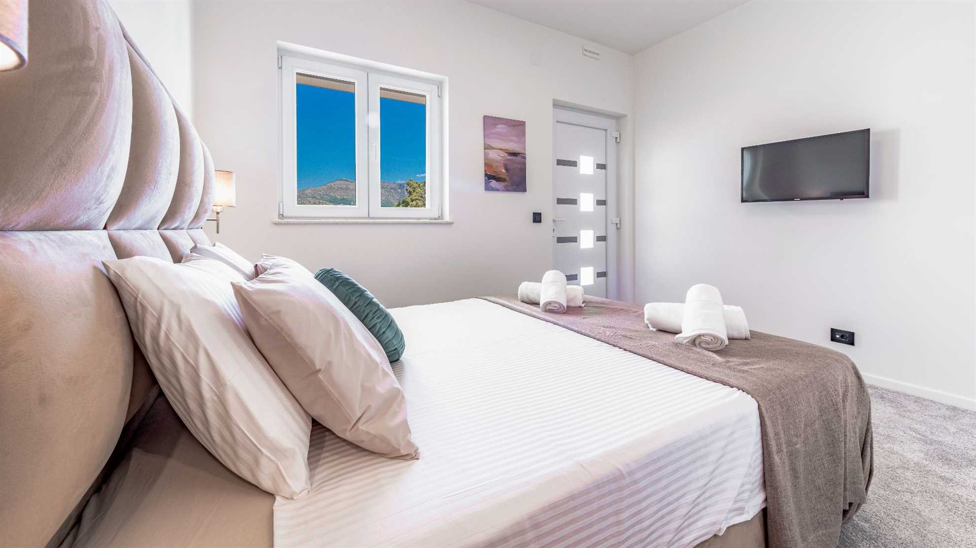 Sunset Premium Residence 1
