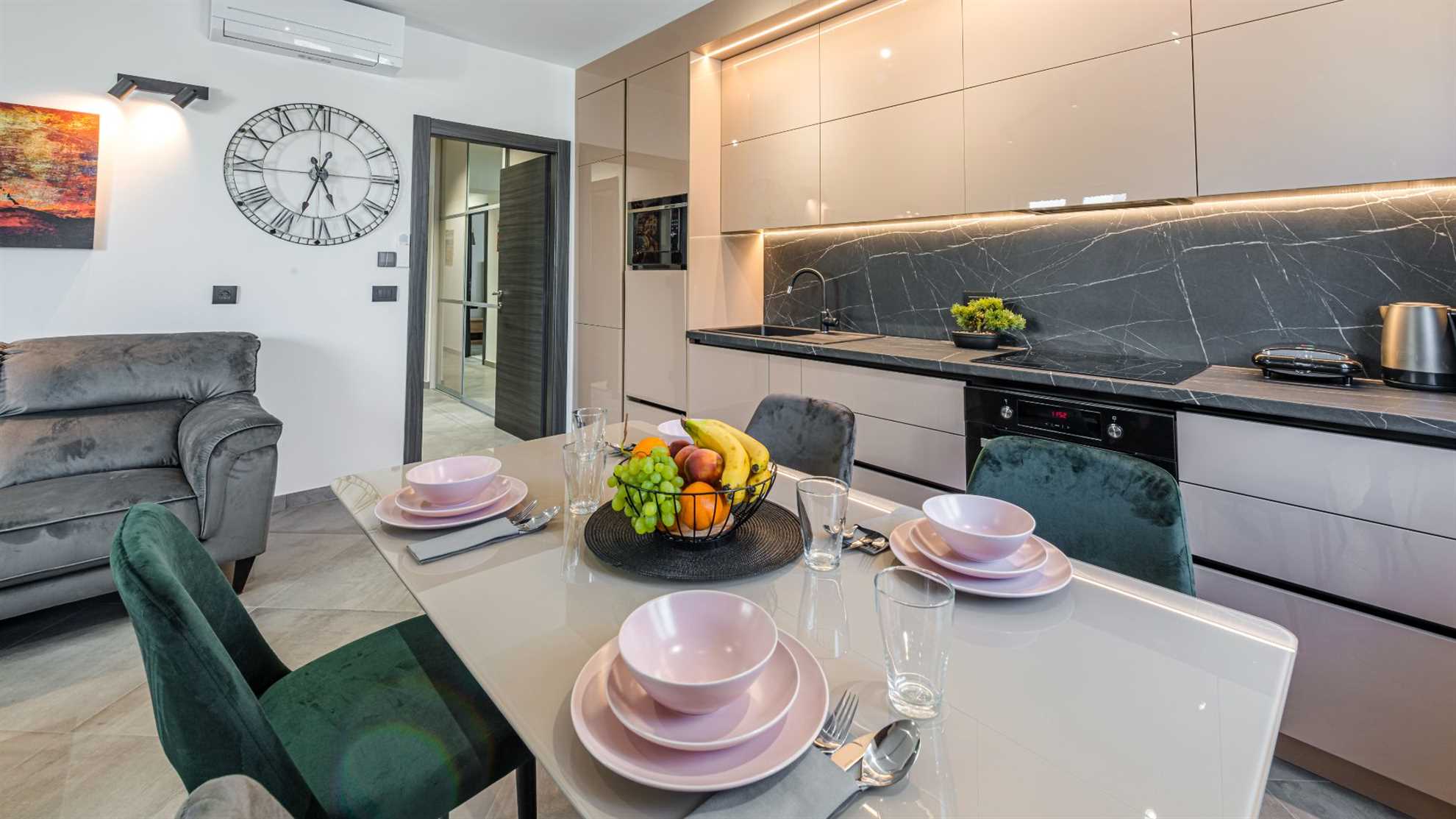 Sunset Premium Residence 1
