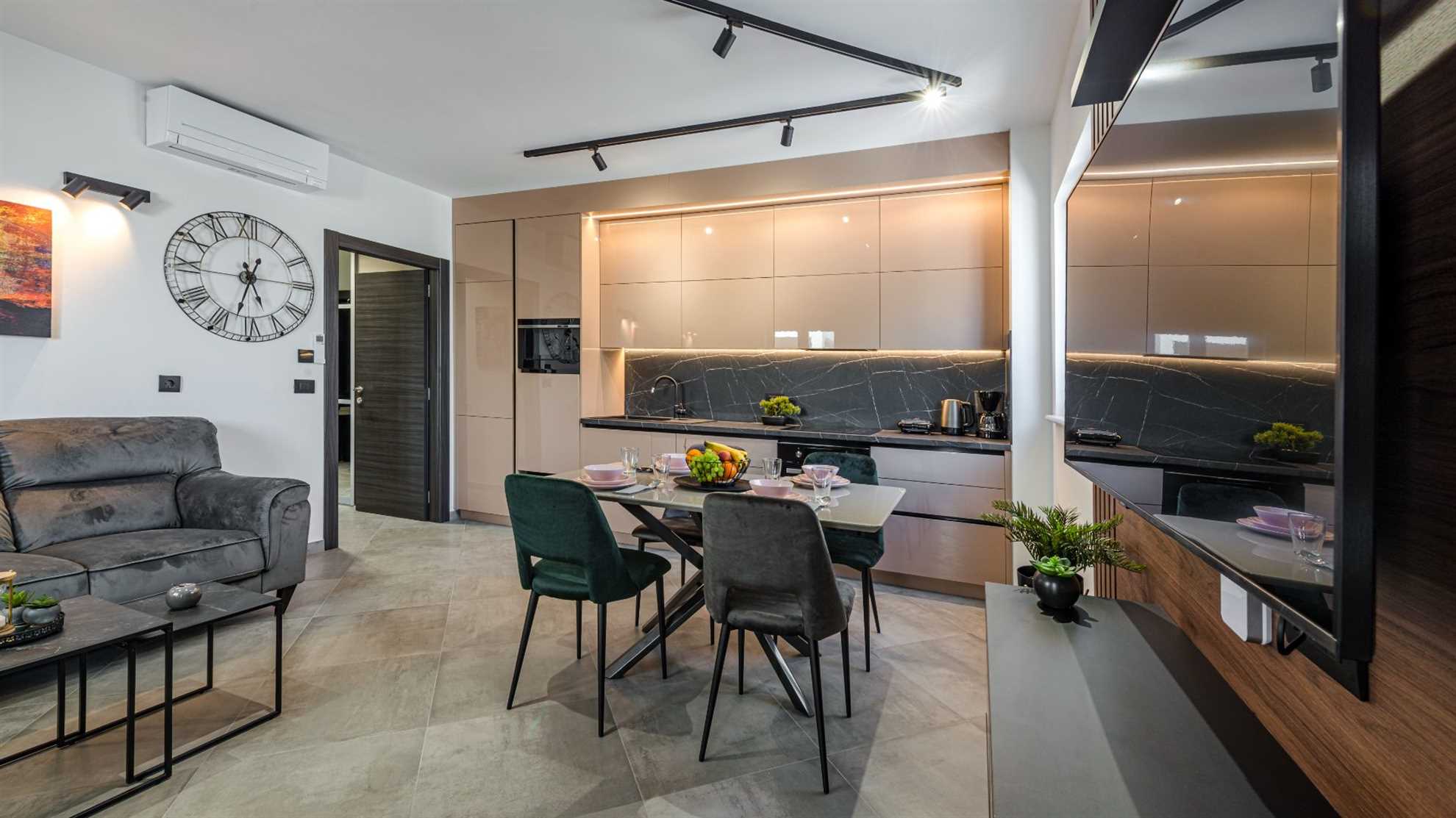 Sunset Premium Residence 1