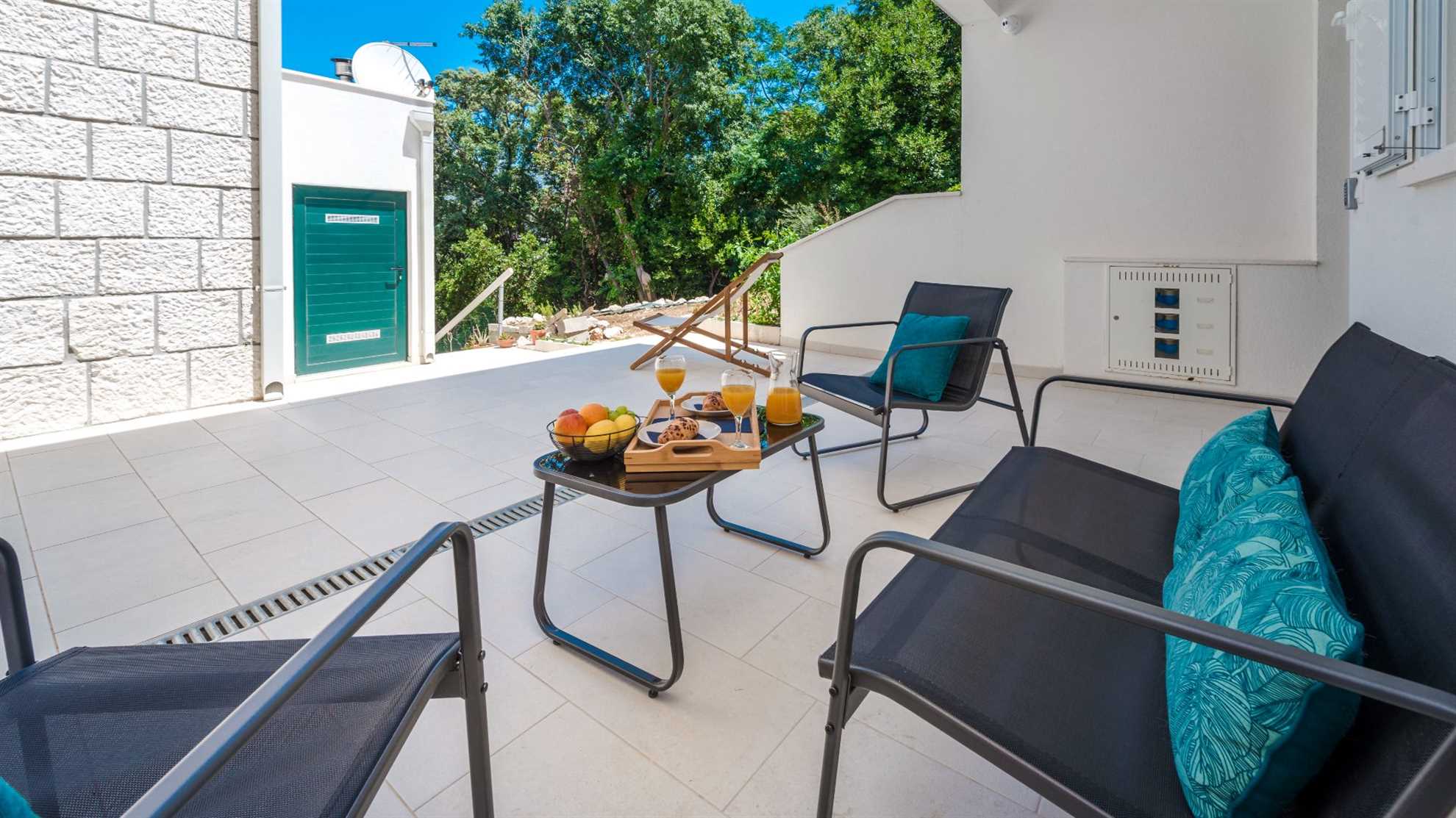 Sunset Premium Residence 2