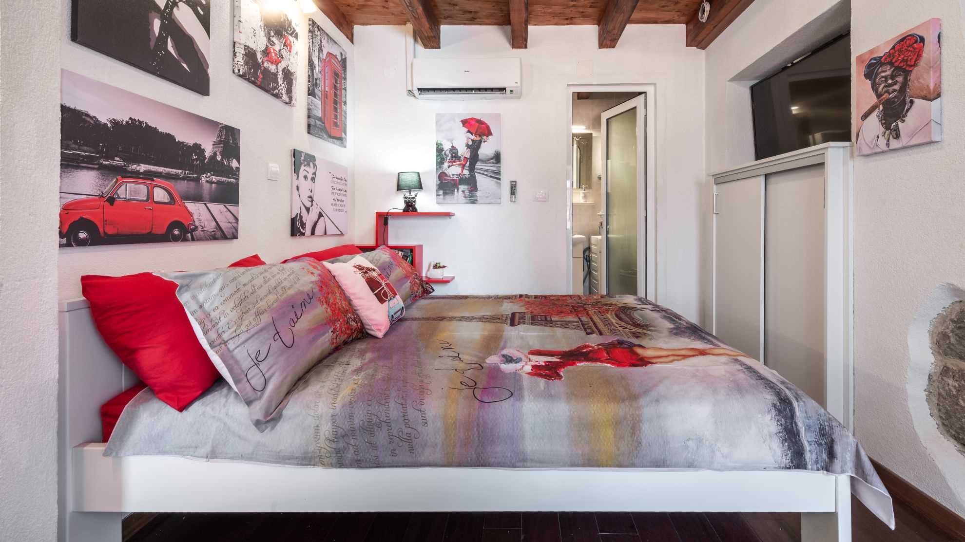 Apartment Tango