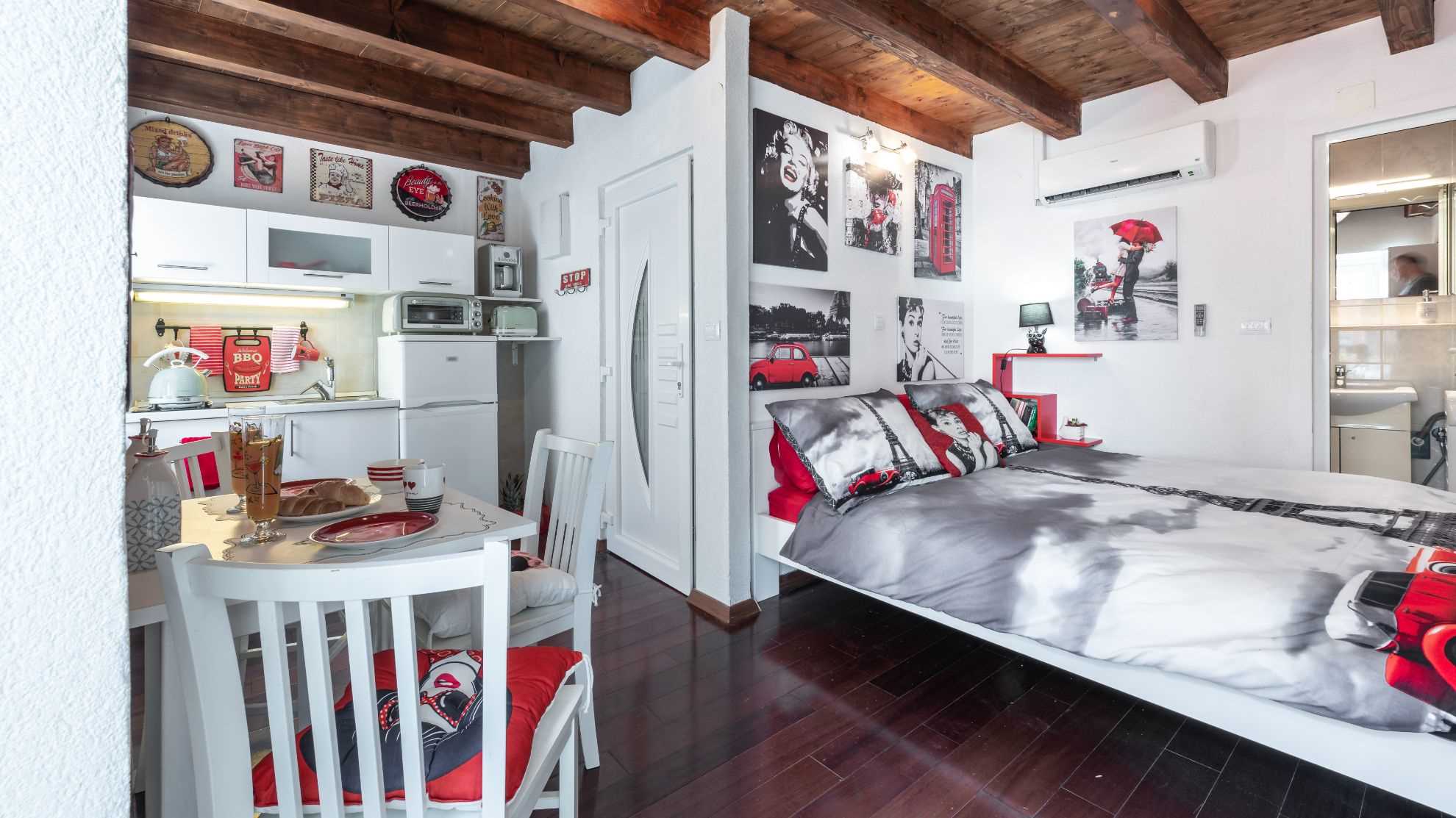 Apartment Tango