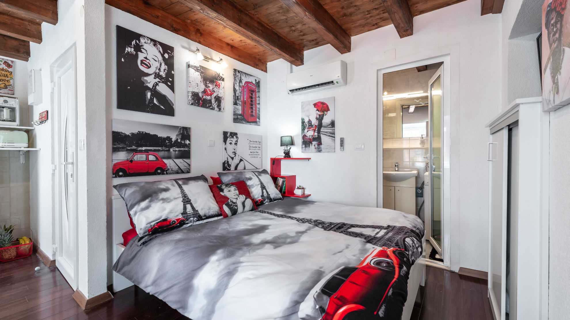 Apartment Tango