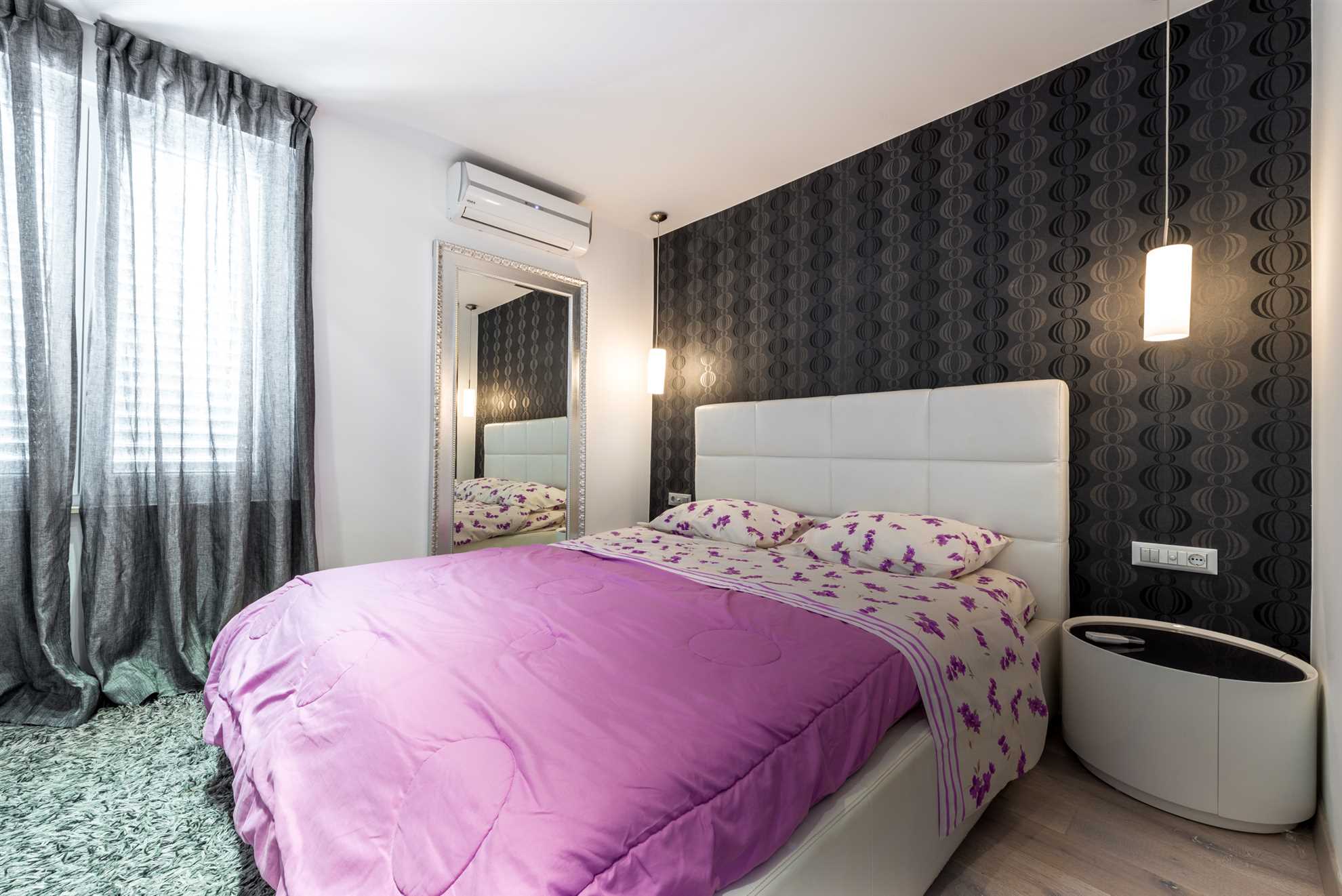 Apartment Violet
