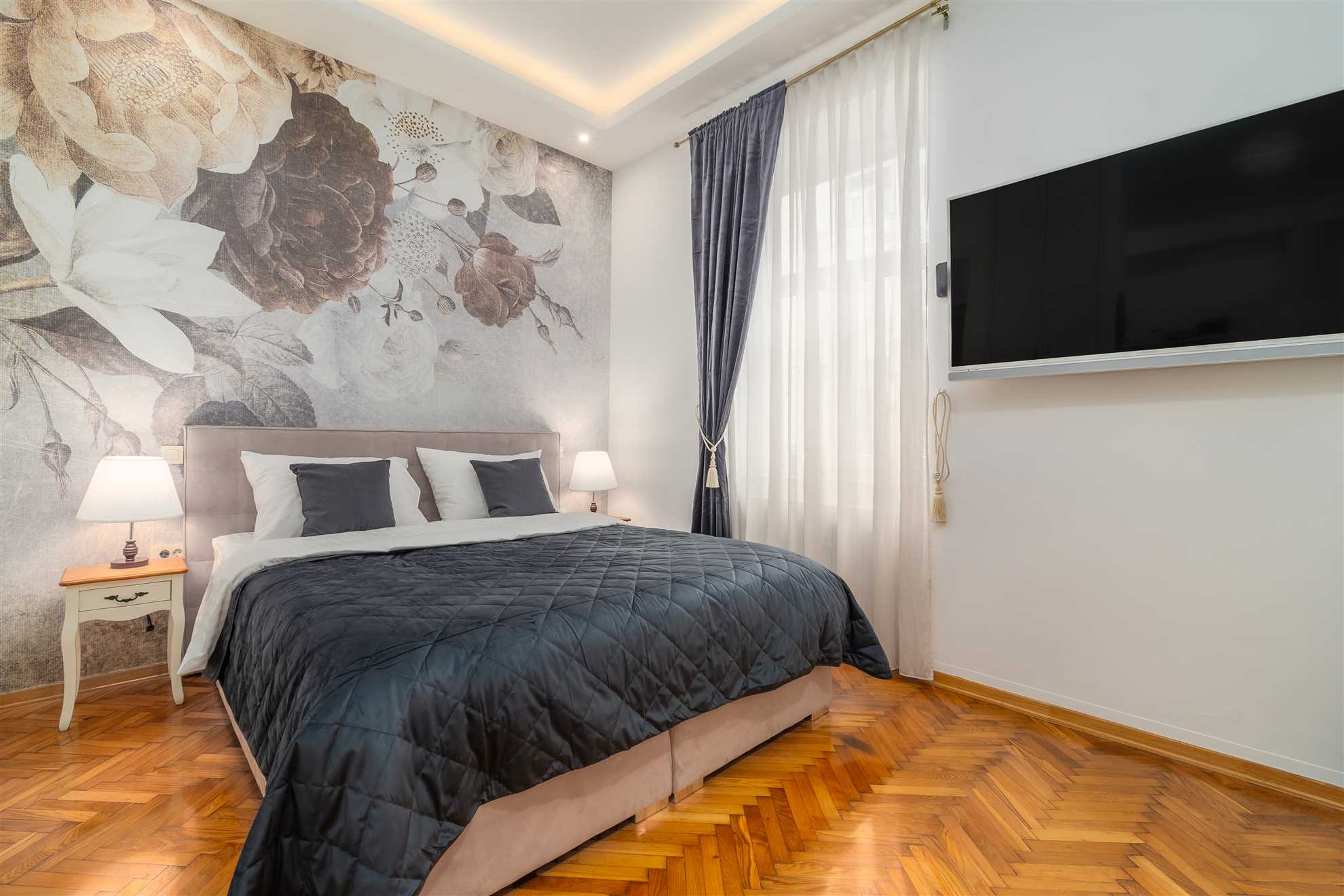 Aurelia Antik S1 ZAGREB