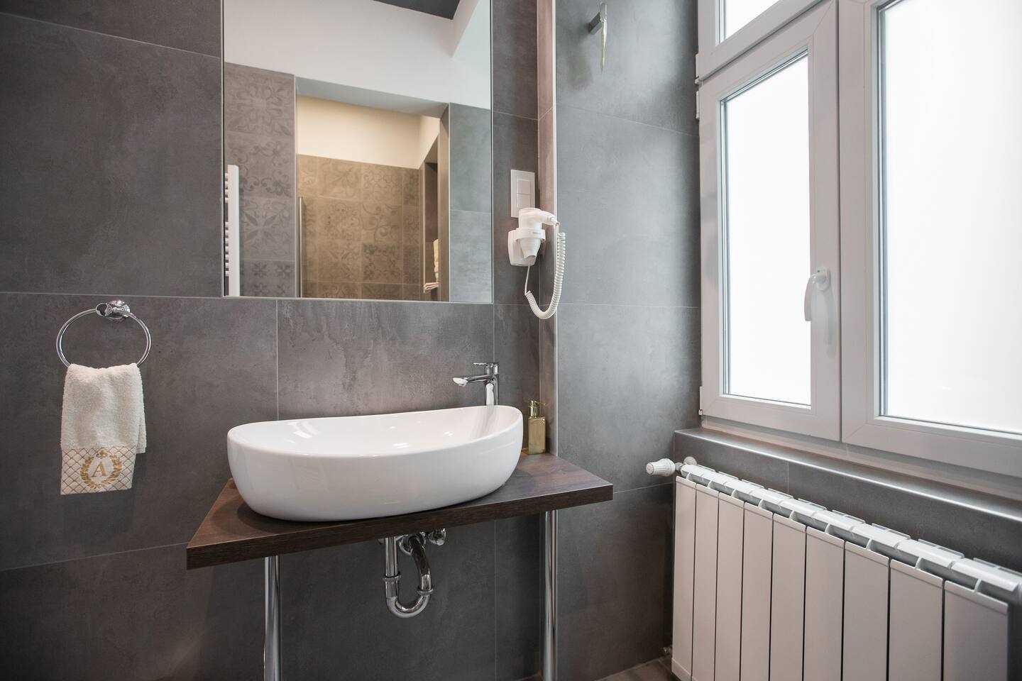 Aurelia Antik S3 ZAGREB