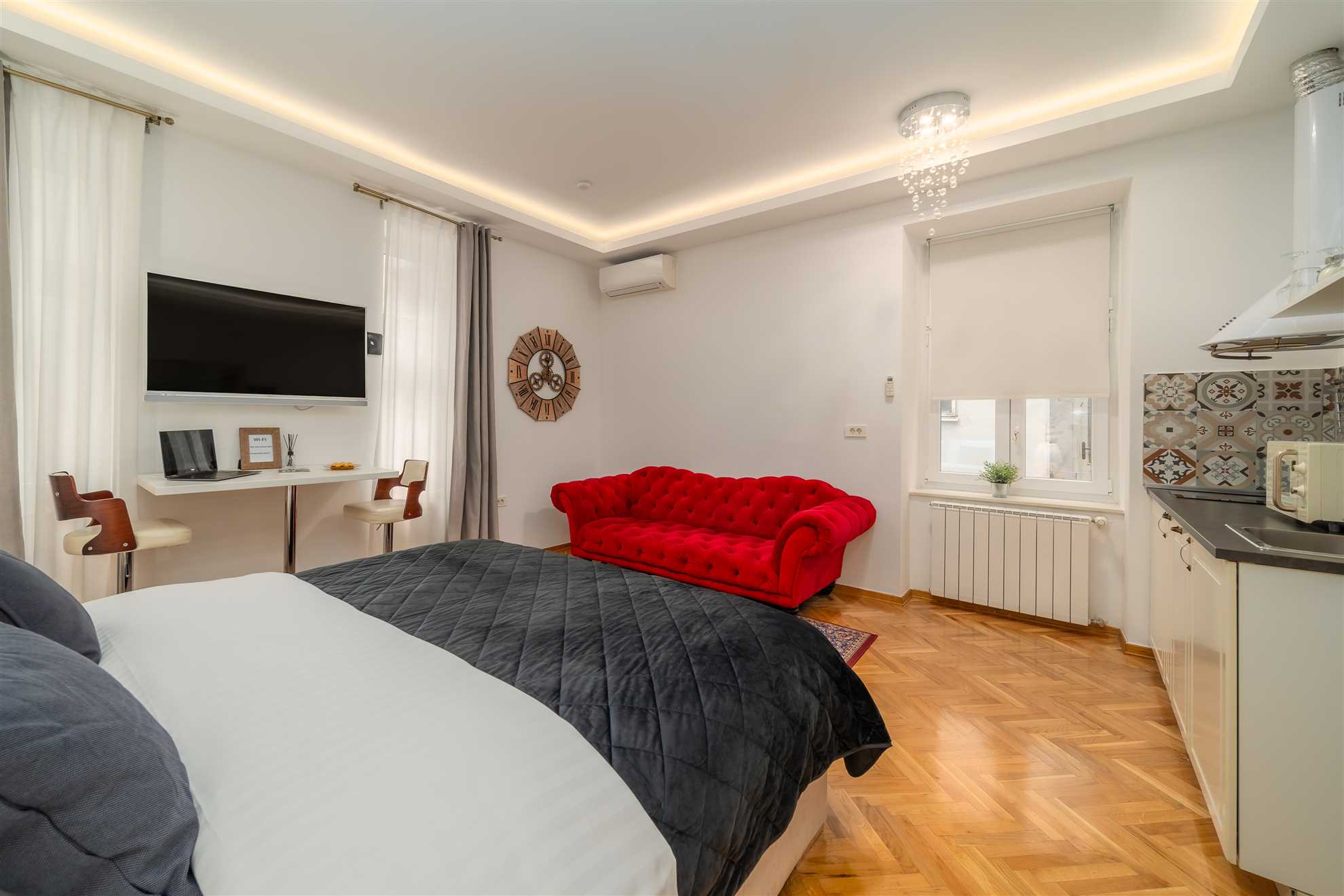 Aurelia Antik S3 ZAGREB